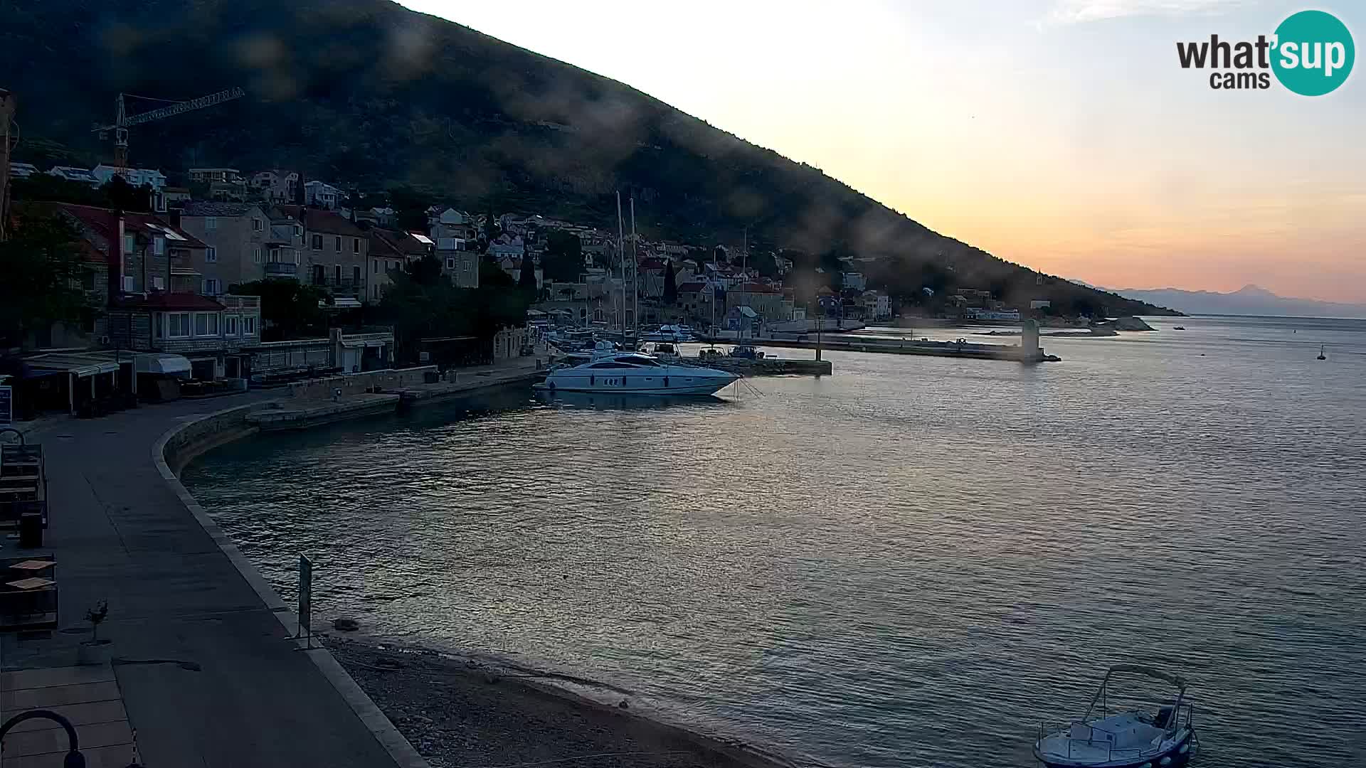 Webcam Bol Town Center & Marina – Live View from Bol, Brač