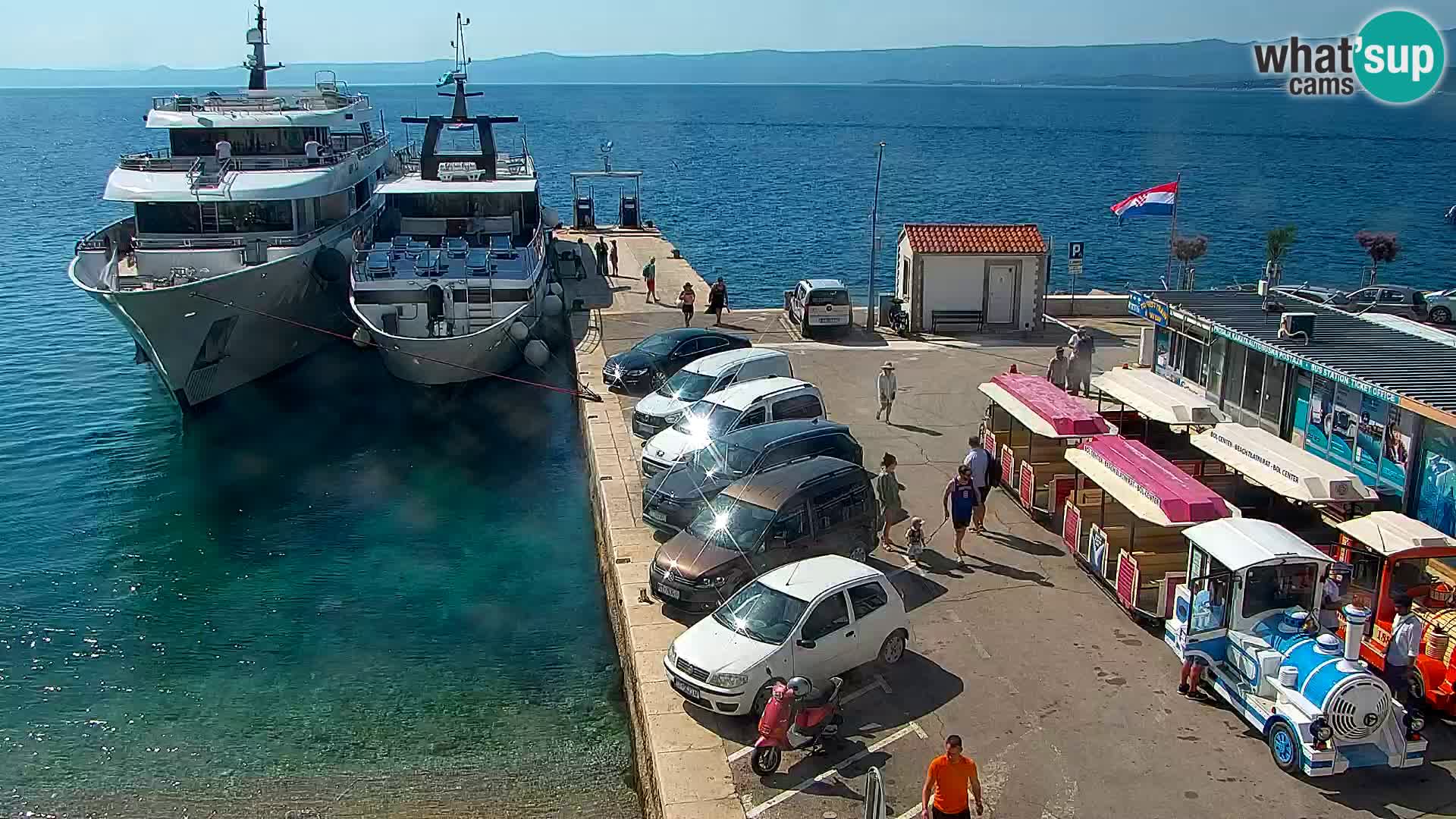 Webcam Bol Hafen & Ortszentrum – Liveblick aus Bol auf der Insel Brač