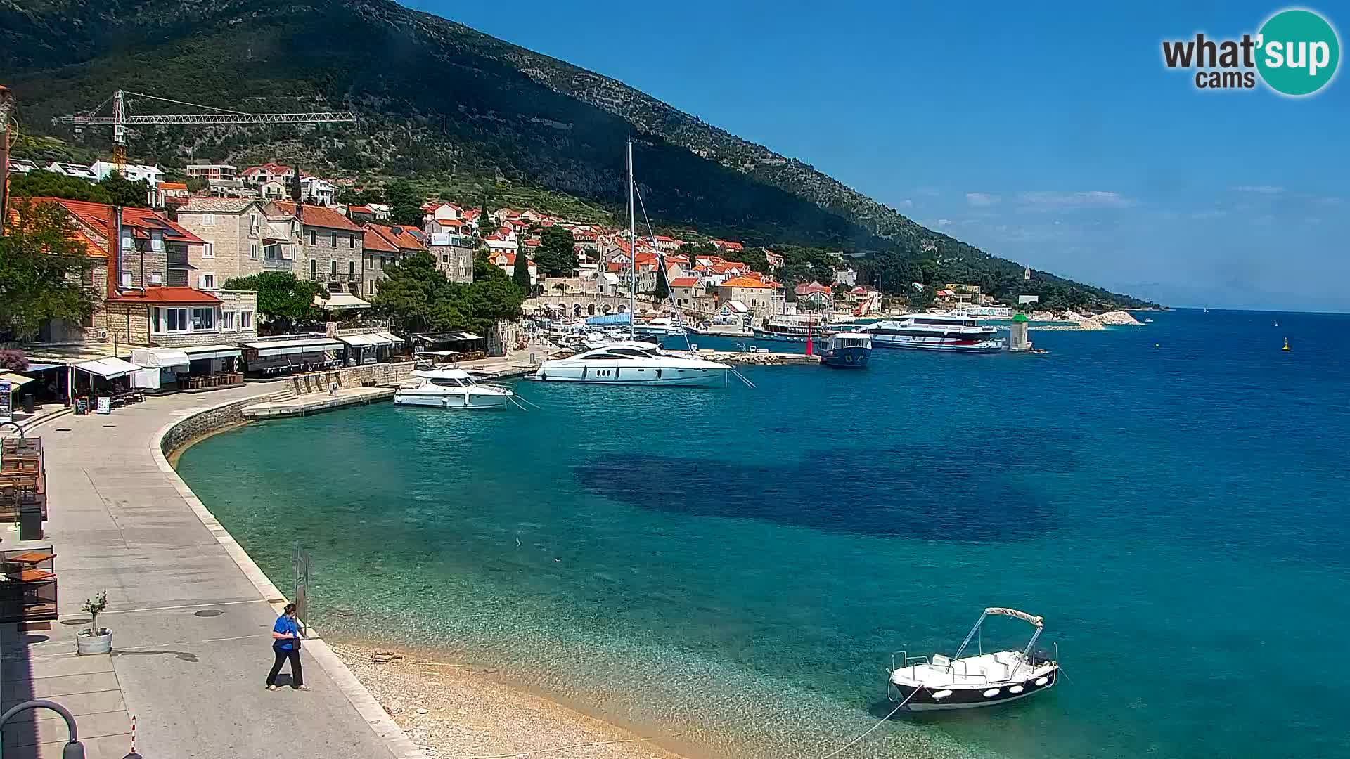 Webcam Bol Centro e Marina – Vista live dal porto di Bol