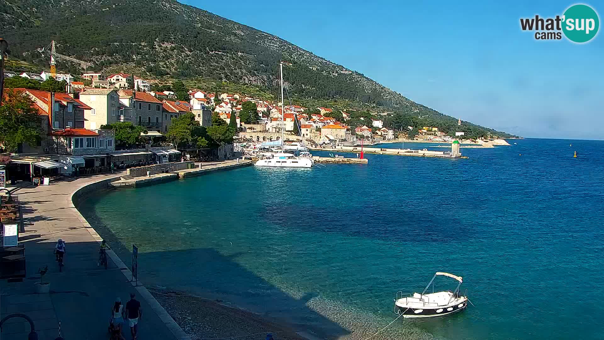 Webcam Bol Centro e Marina – Vista live dal porto di Bol