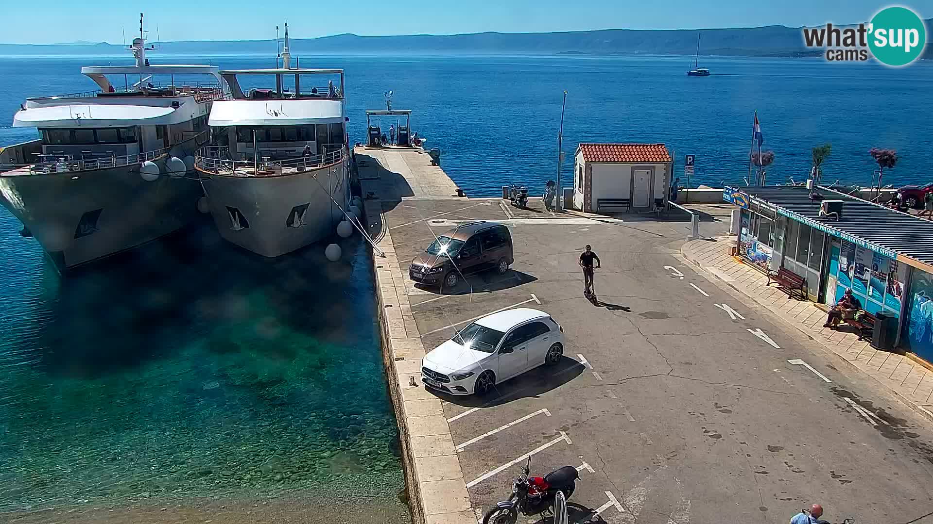 Webcam Bol Town Center & Marina – Live View from Bol, Brač