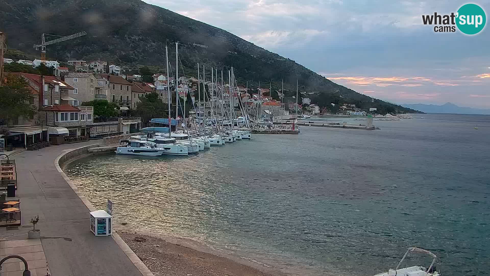 Webcam Bol Hafen & Ortszentrum – Liveblick aus Bol auf der Insel Brač