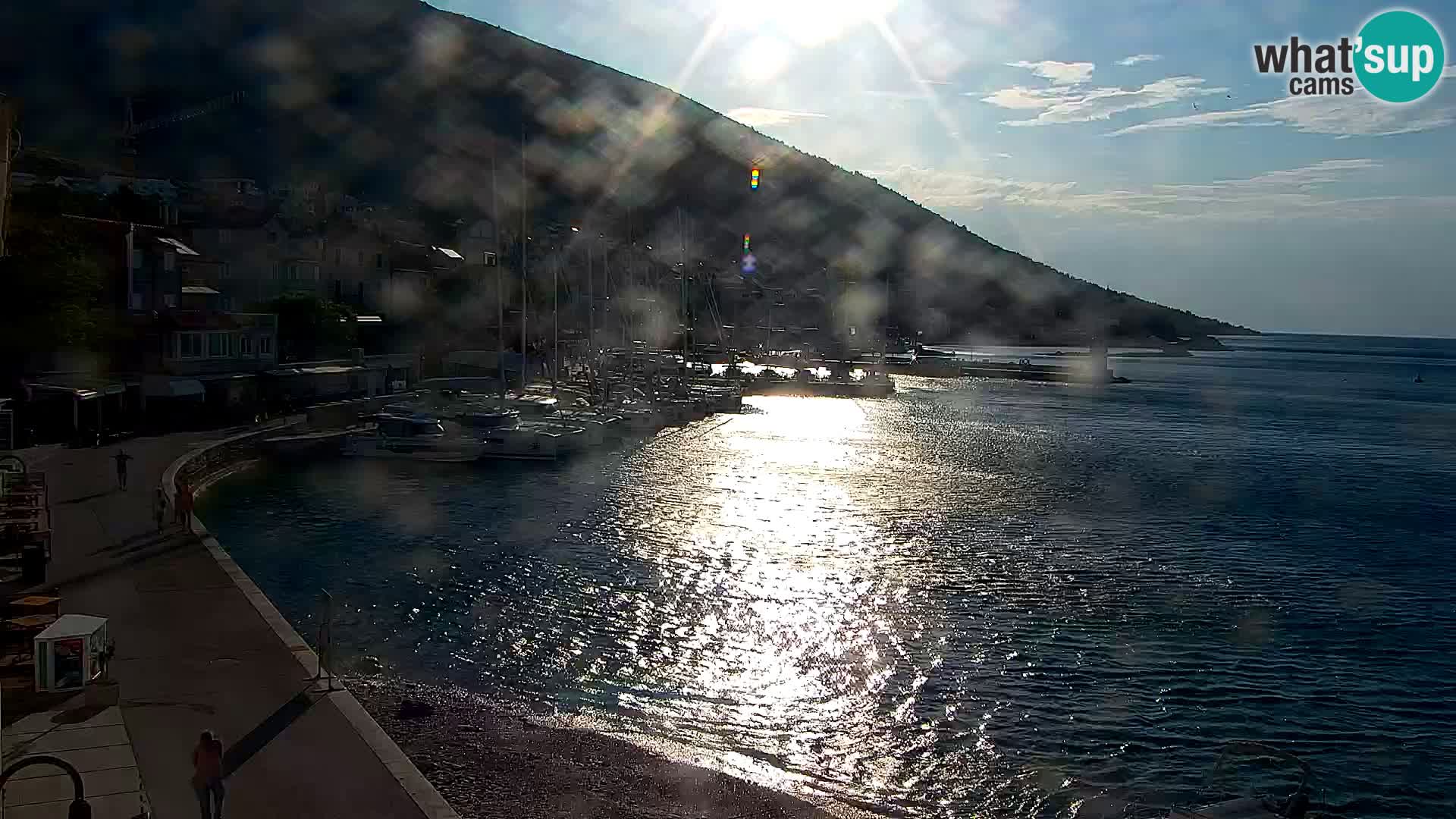 Webcam Bol Centro e Marina – Vista live dal porto di Bol