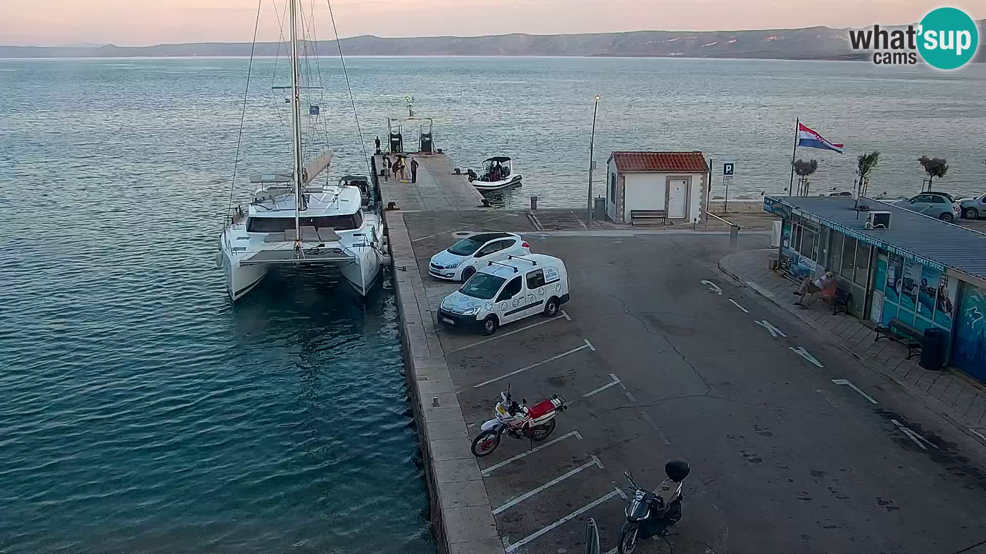 Webcam Bol Hafen & Ortszentrum – Liveblick aus Bol auf der Insel Brač
