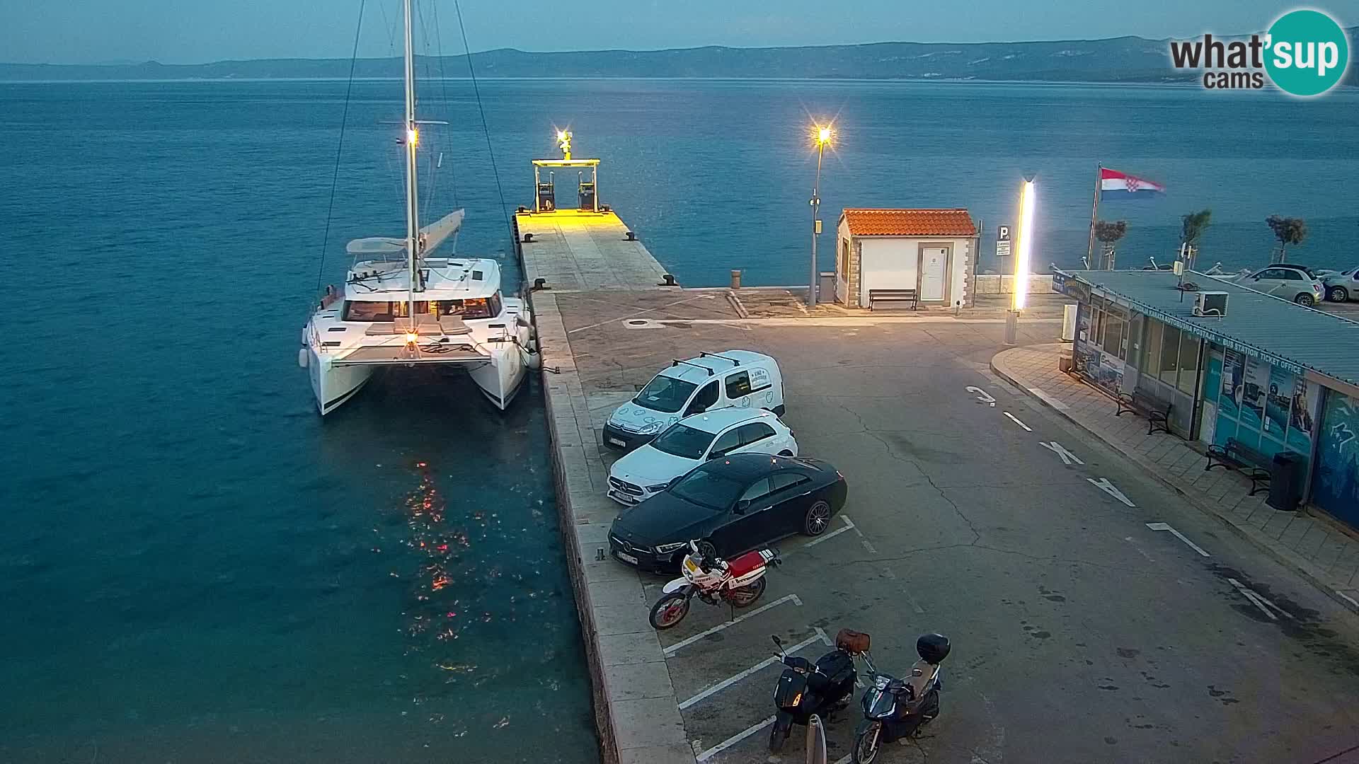 Webcam Bol Centre-Ville & Marina – Vue en direct depuis Bol, île de Brač