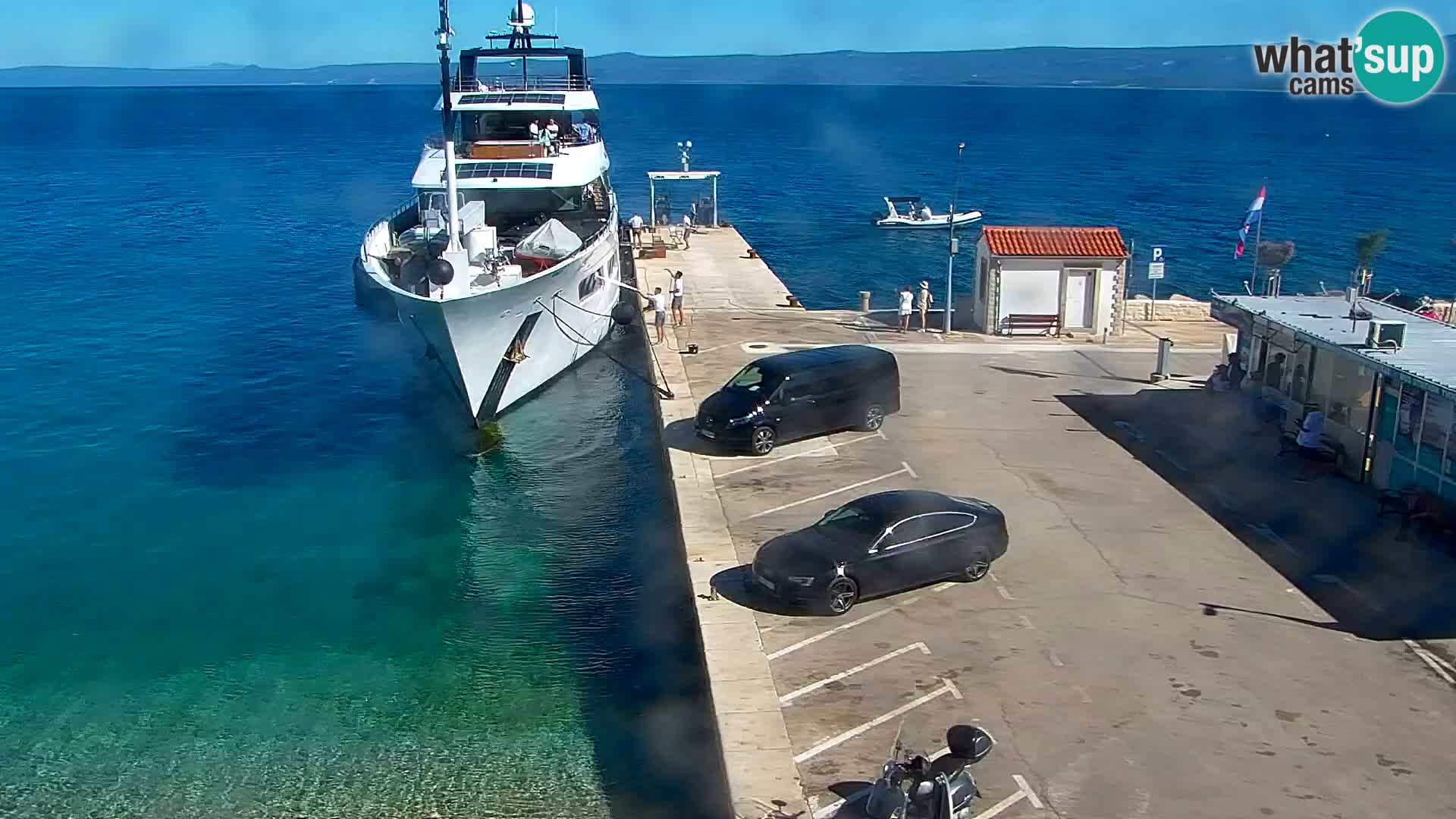Webcam Bol Town Center & Marina – Live View from Bol, Brač