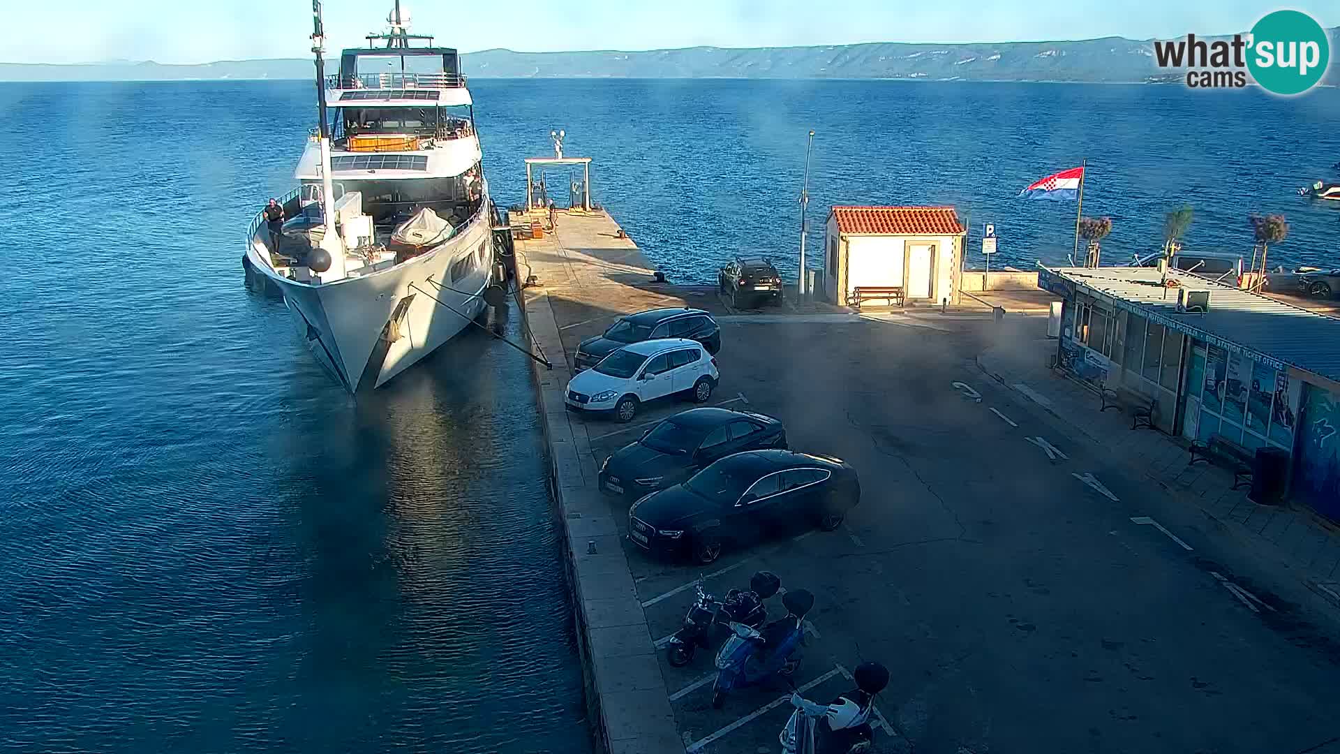 Webcam Bol Centre-Ville & Marina – Vue en direct depuis Bol, île de Brač