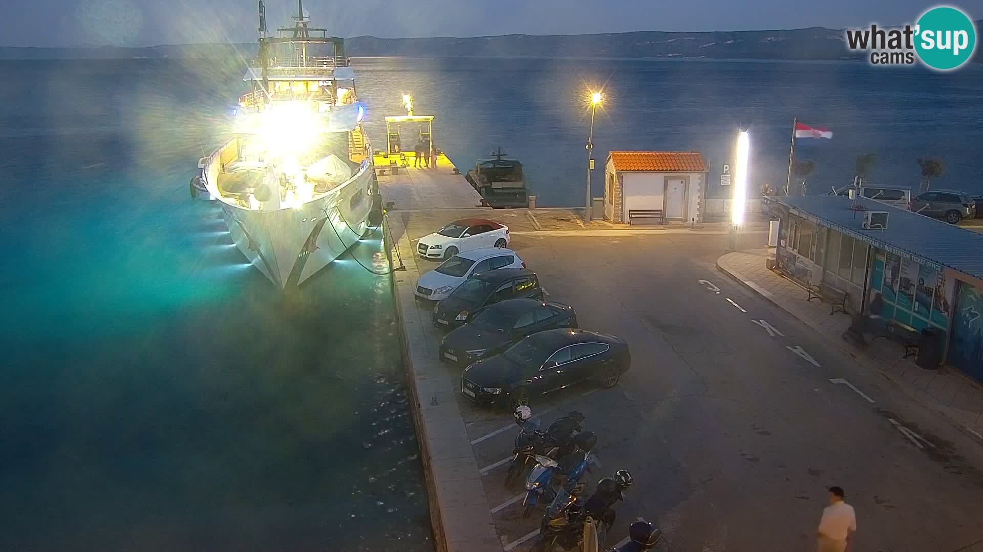 Webcam Bol Town Center & Marina – Live View from Bol, Brač