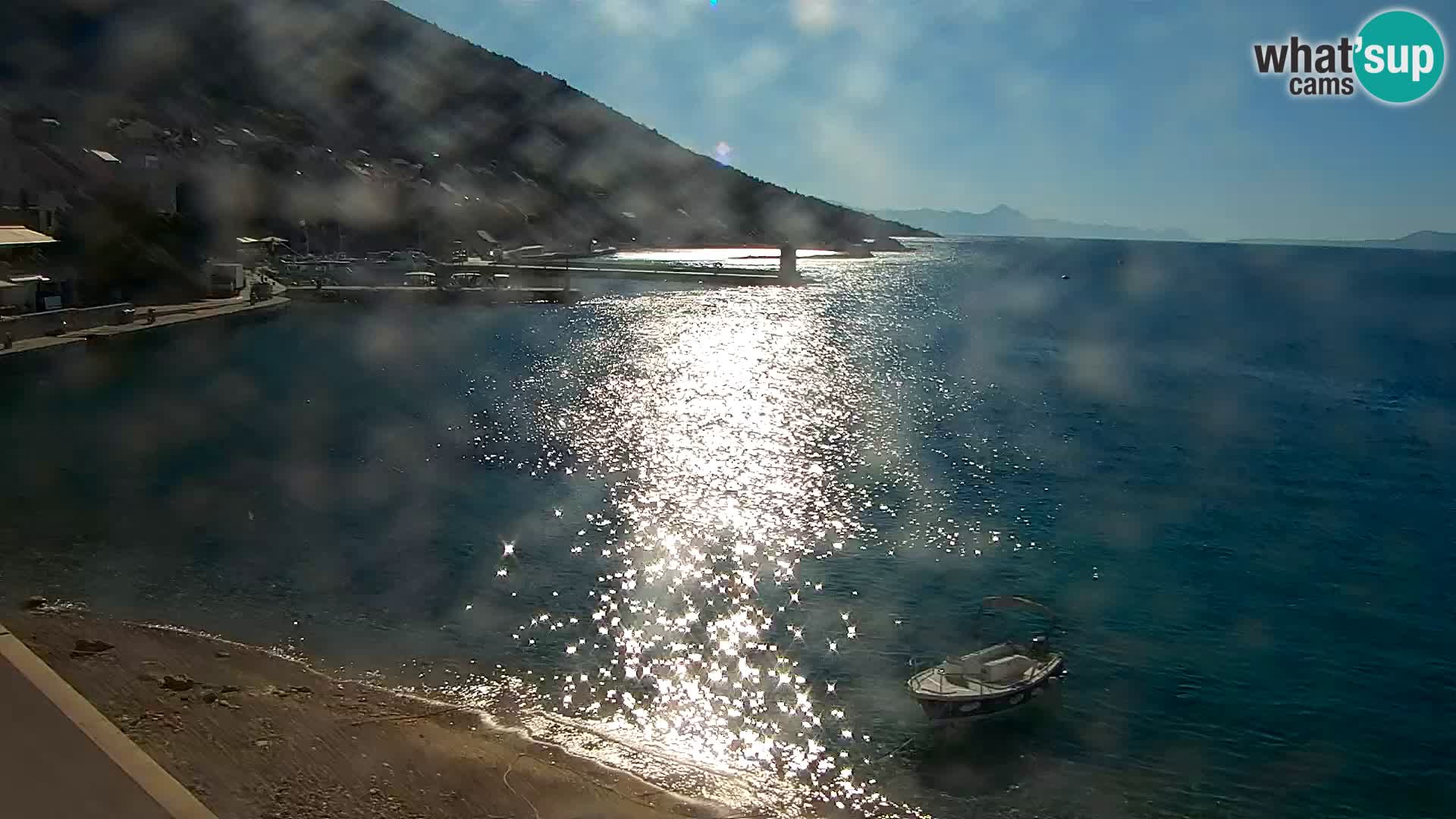 Webcam Bol Hafen & Ortszentrum – Liveblick aus Bol auf der Insel Brač