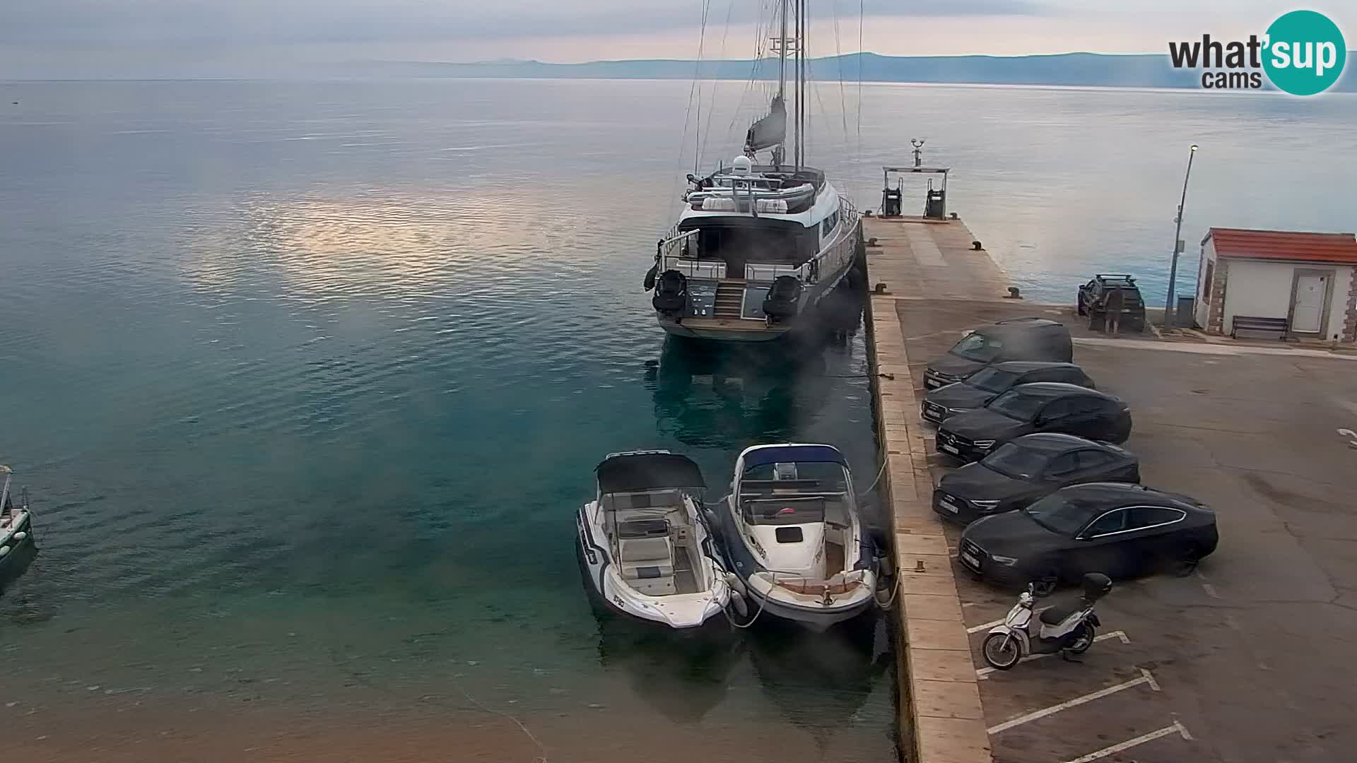 Webcam Bol Town Center & Marina – Live View from Bol, Brač