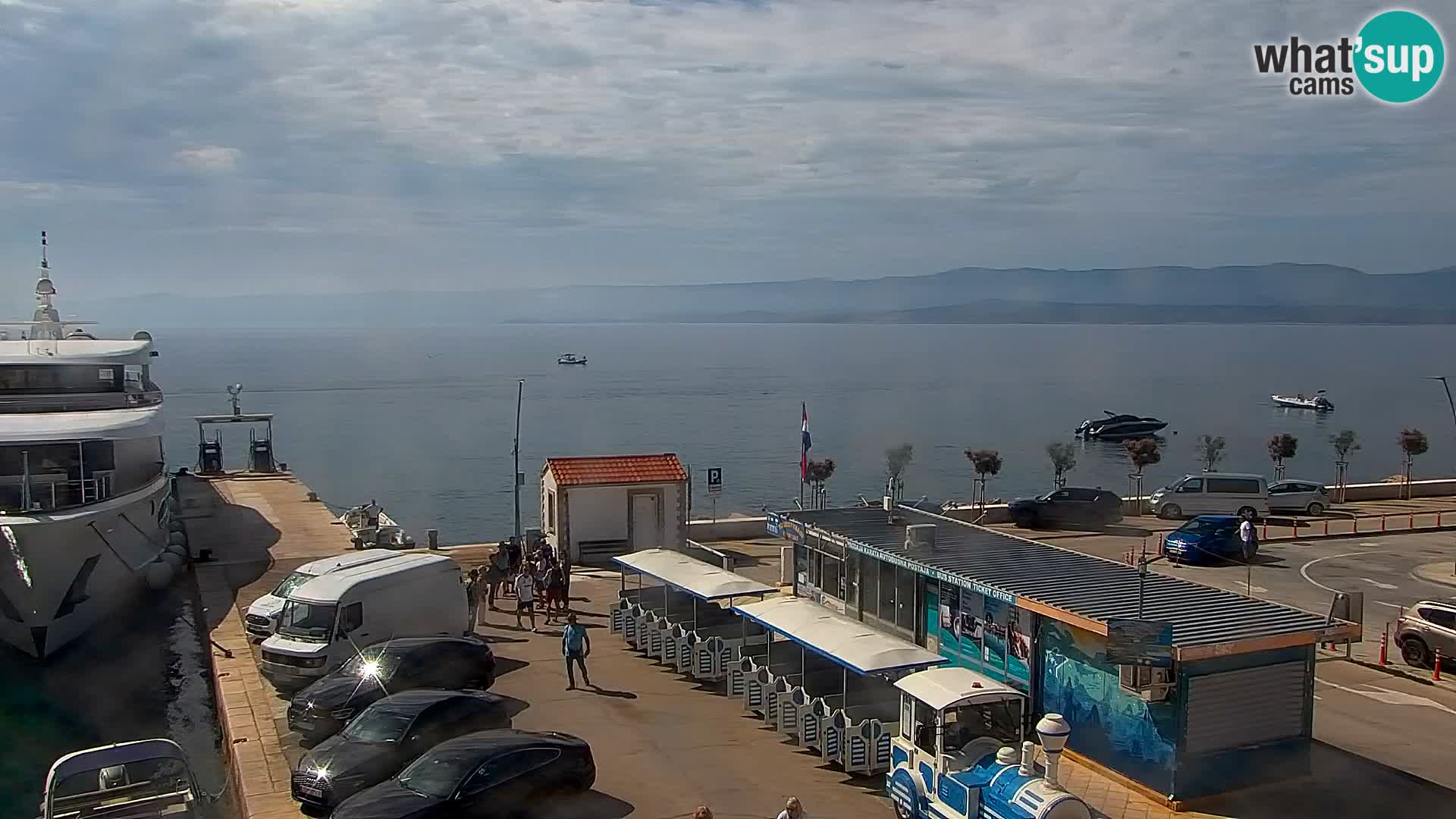 Webcam Bol Town Center & Marina – Live View from Bol, Brač