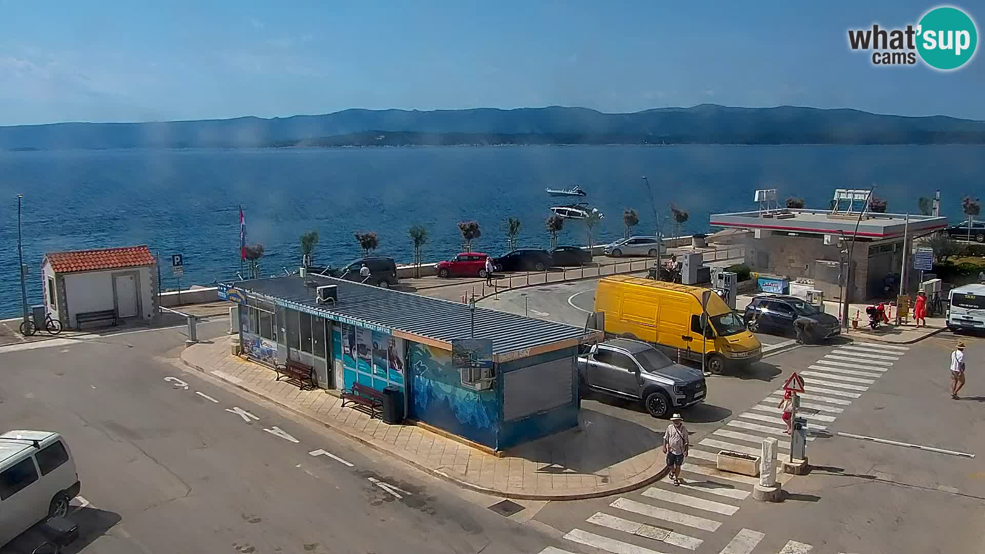 Webcam Bol Town Center & Marina – Live View from Bol, Brač