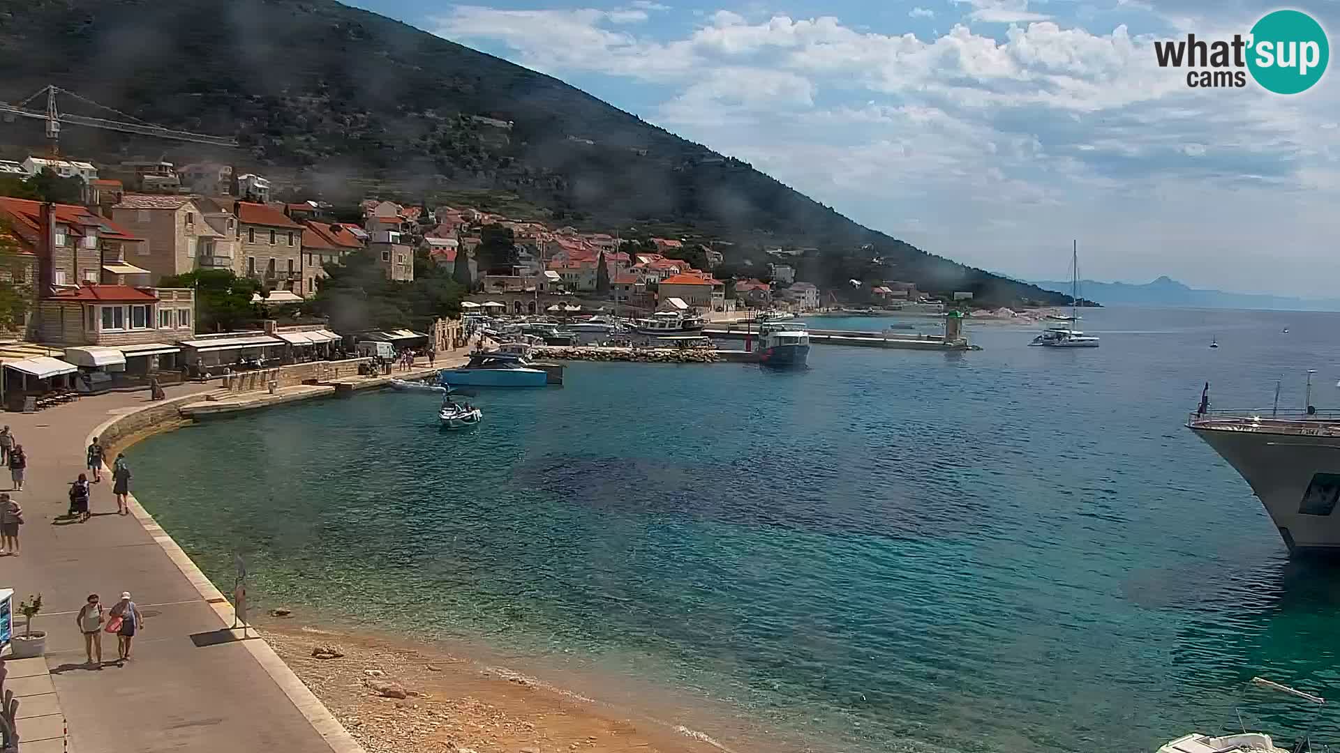 Webcam Bol Town Center & Marina – Live View from Bol, Brač