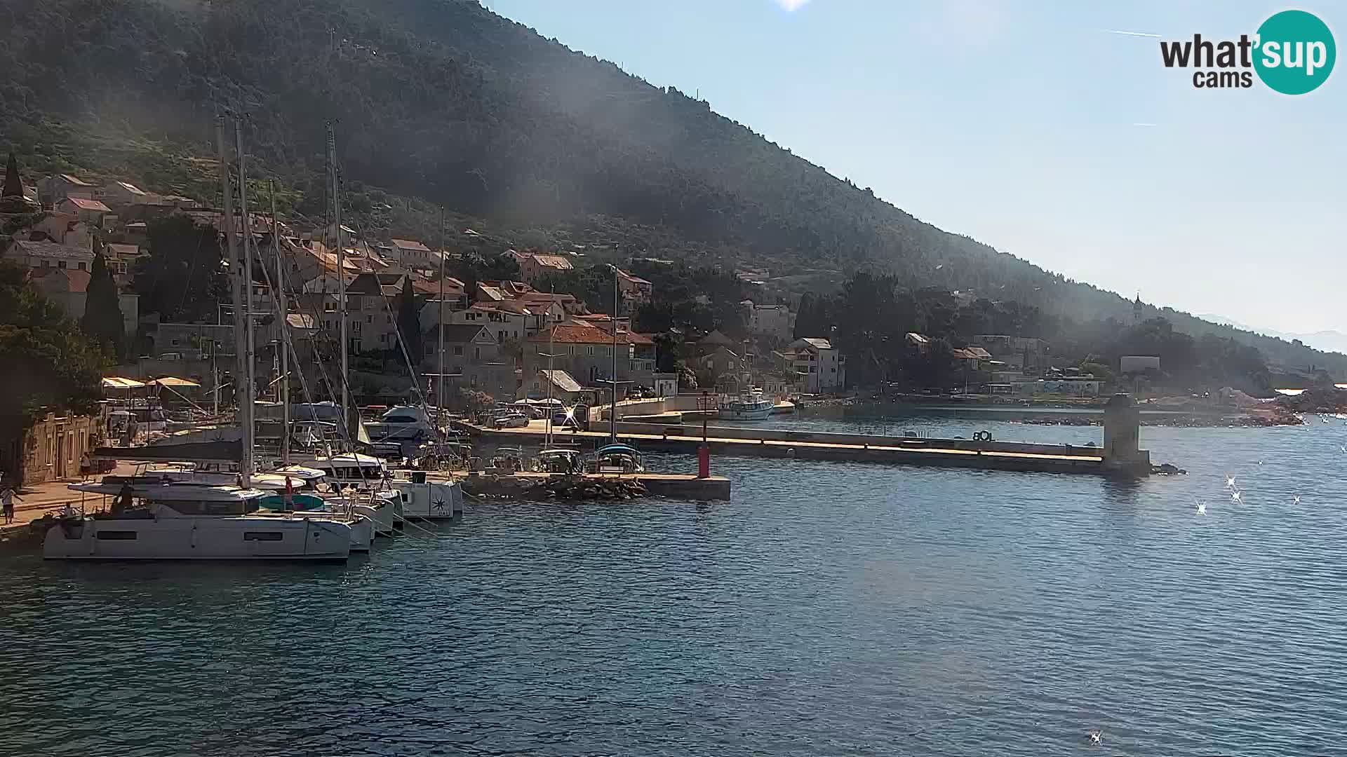 Webcam Bol Centre-Ville & Marina – Vue en direct depuis Bol, île de Brač
