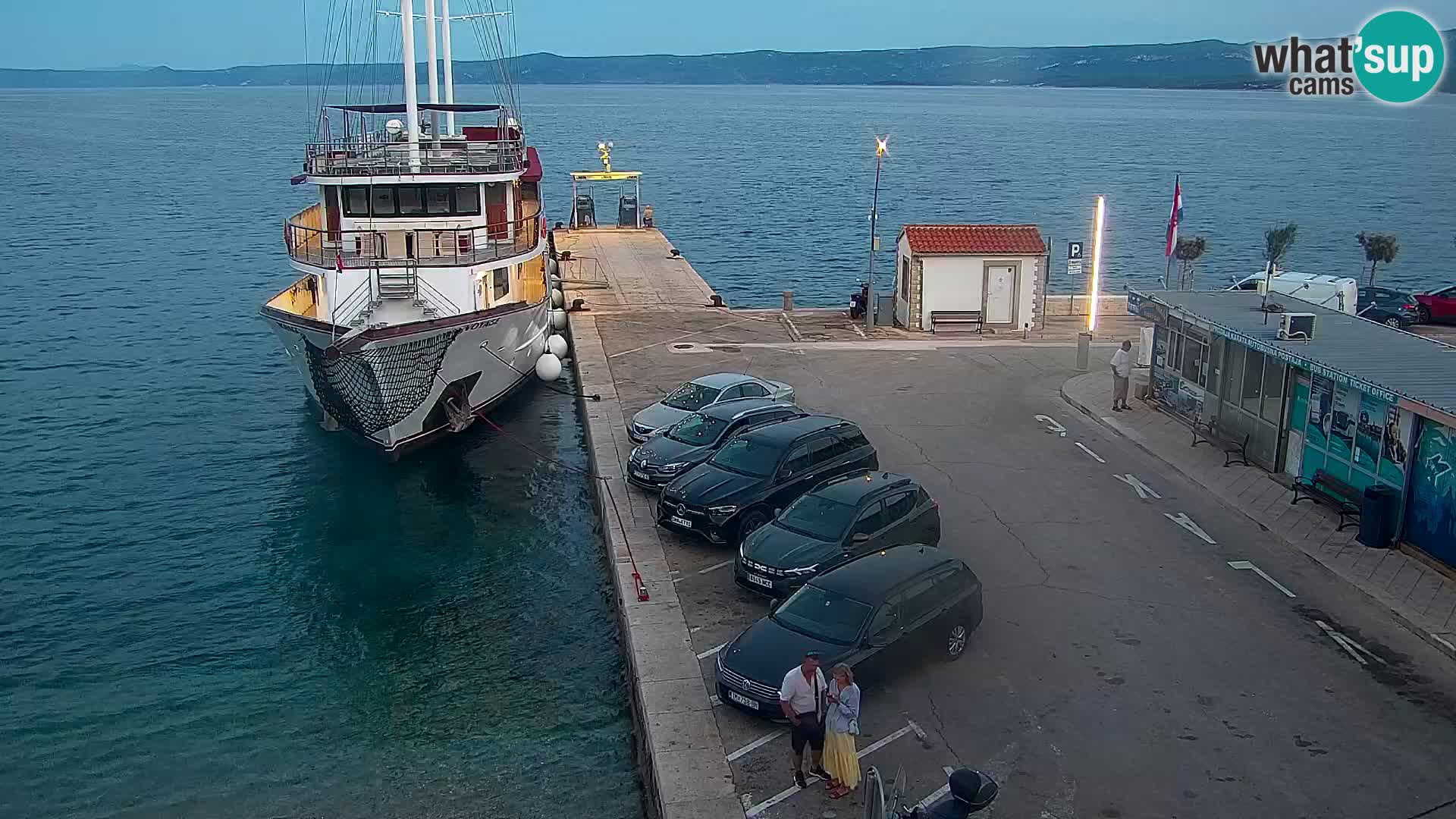 Webcam Bol Town Center & Marina – Live View from Bol, Brač