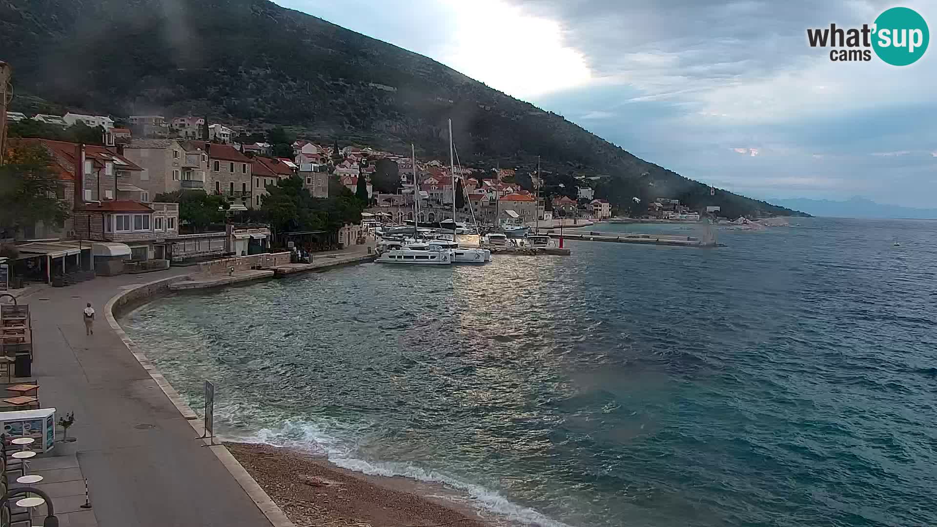 Webcam Bol Hafen & Ortszentrum – Liveblick aus Bol auf der Insel Brač