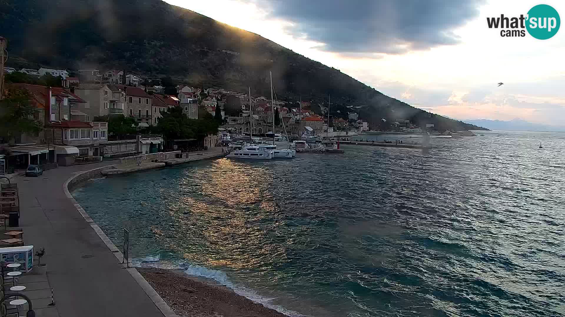 Webcam Bol Hafen & Ortszentrum – Liveblick aus Bol auf der Insel Brač