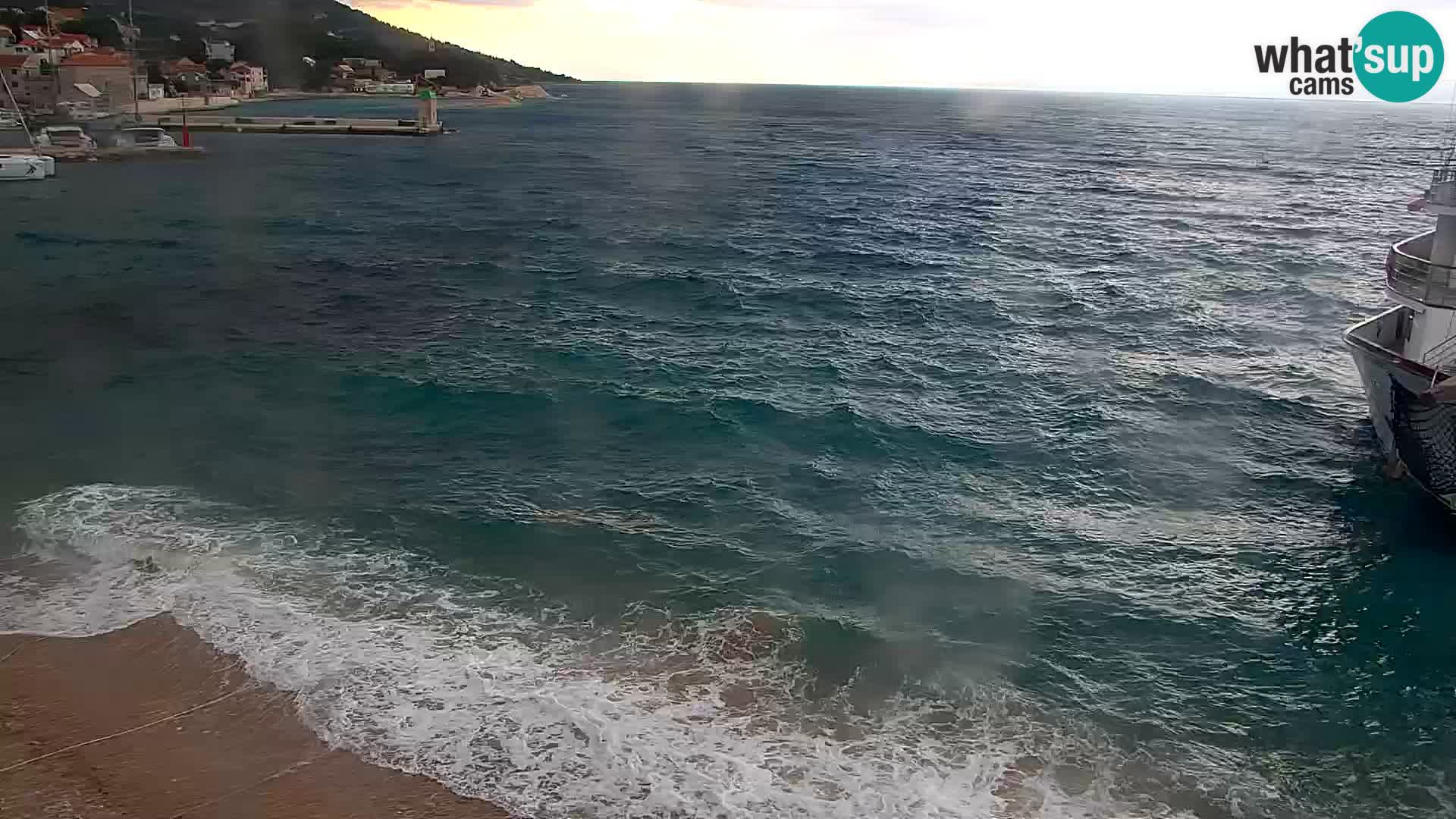 Webcam Bol Hafen & Ortszentrum – Liveblick aus Bol auf der Insel Brač
