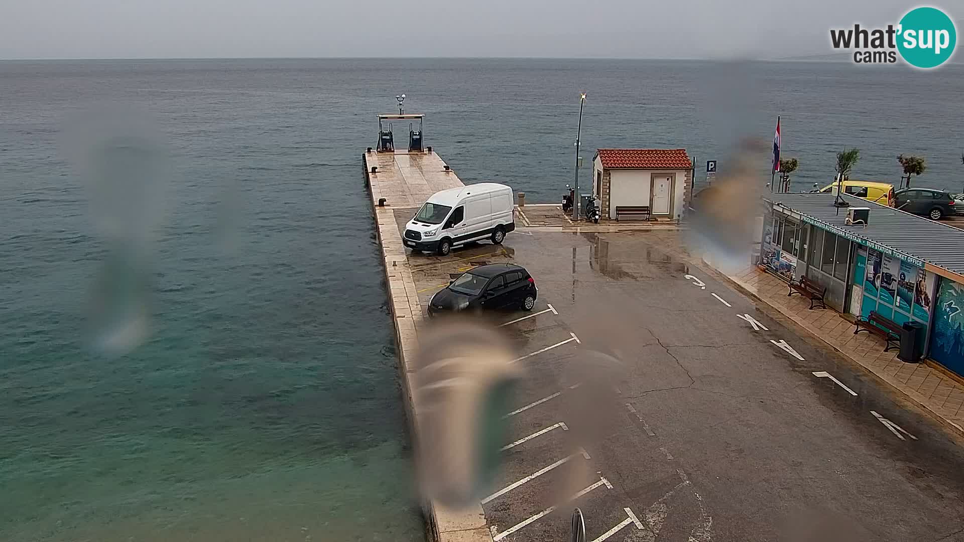 Webcam Bol Centro e Marina – Vista live dal porto di Bol