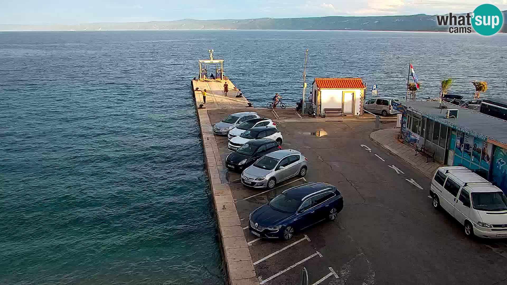 Webcam Bol Centro e Marina – Vista live dal porto di Bol