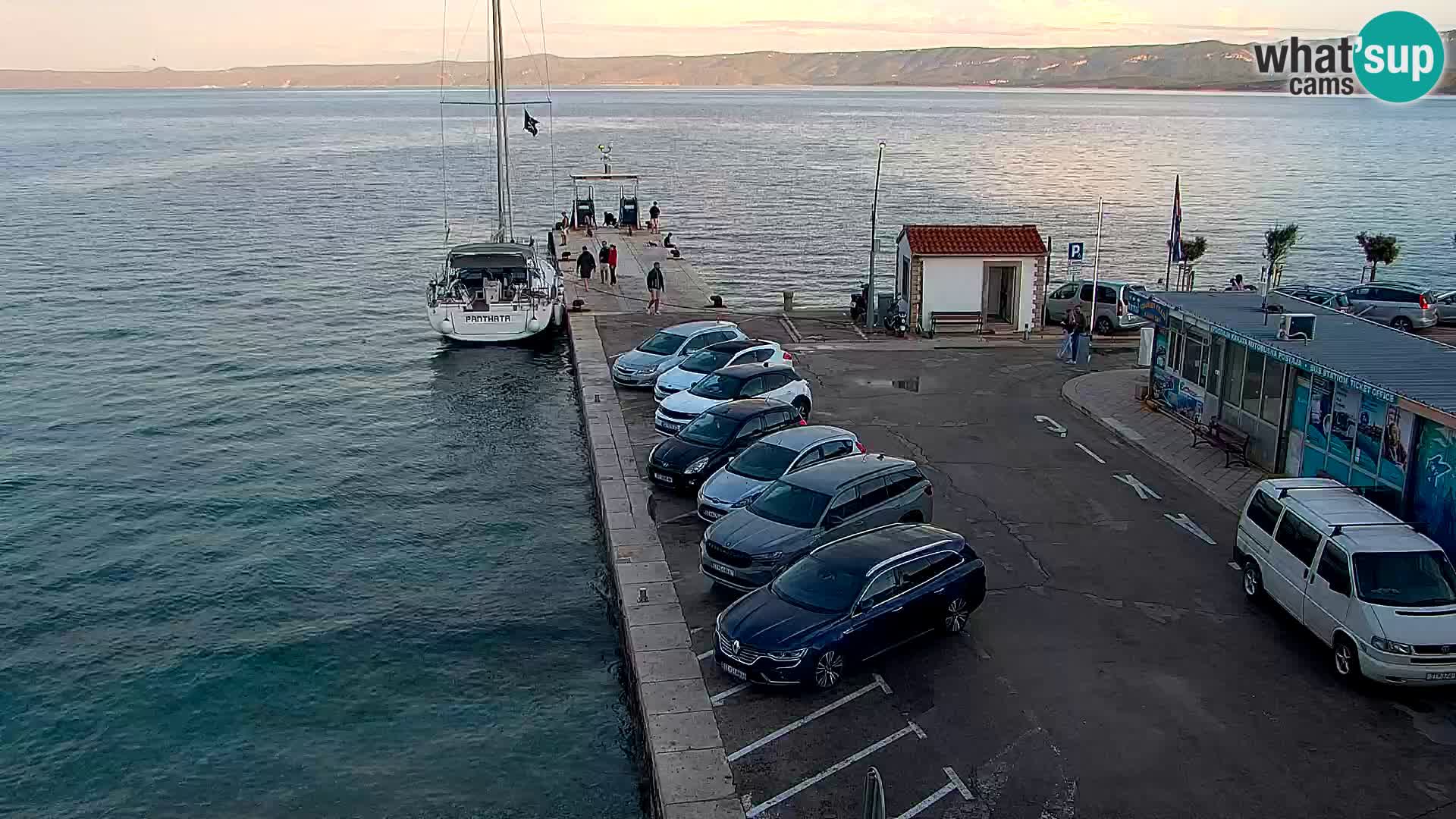 Webcam Bol Town Center & Marina – Live View from Bol, Brač