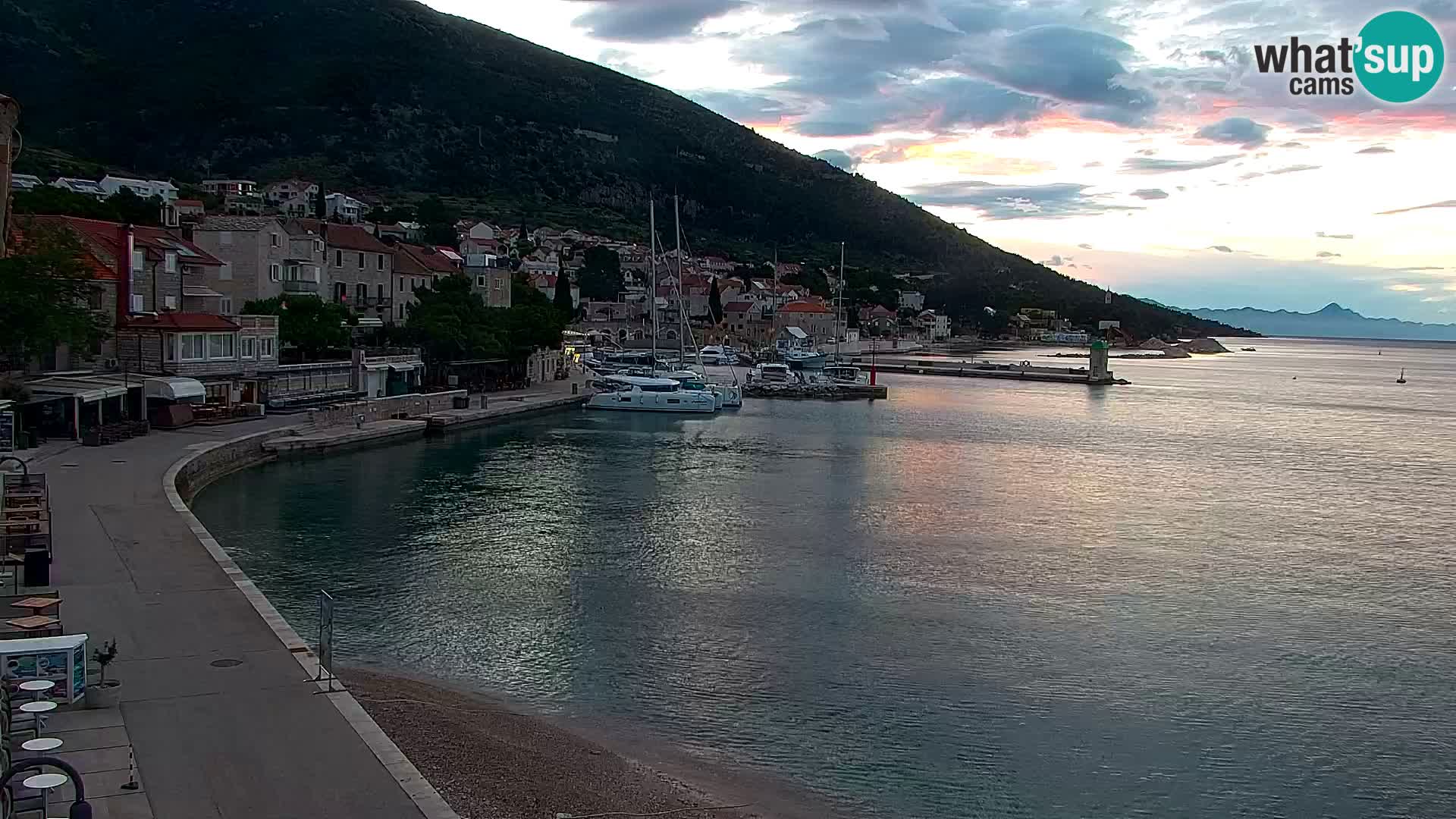 Webcam Bol Town Center & Marina – Live View from Bol, Brač