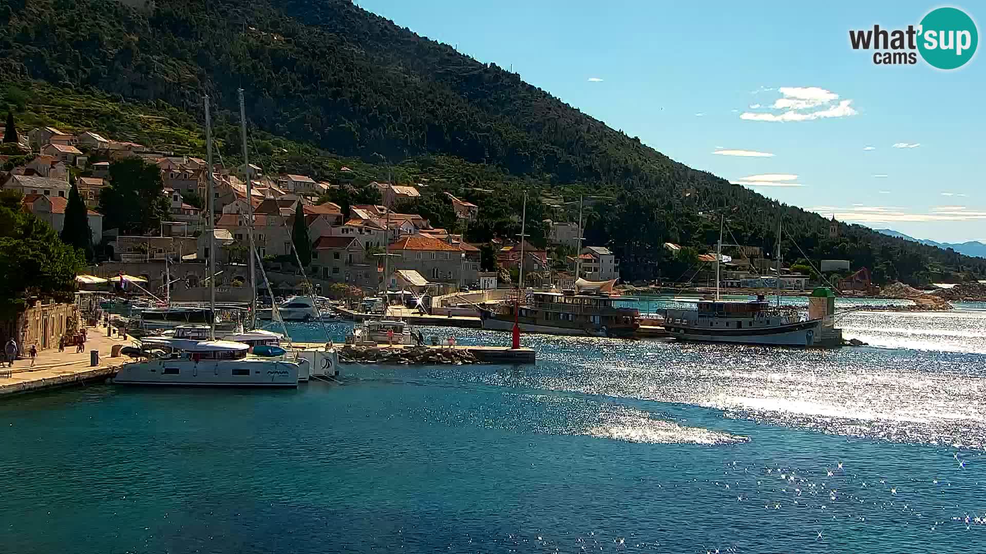 Webcam Bol Town Center & Marina – Live View from Bol, Brač