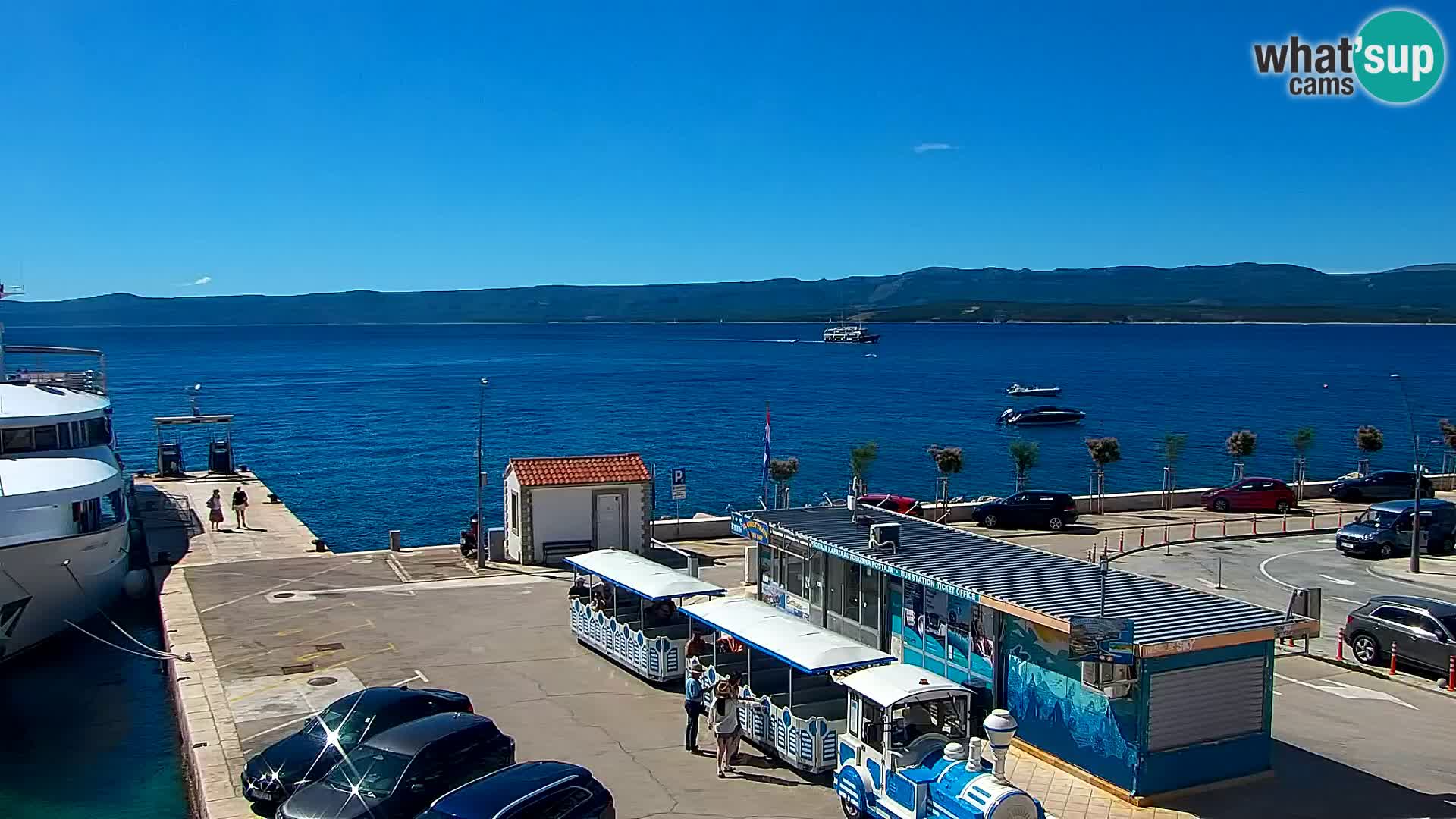 Webcam Bol Town Center & Marina – Live View from Bol, Brač