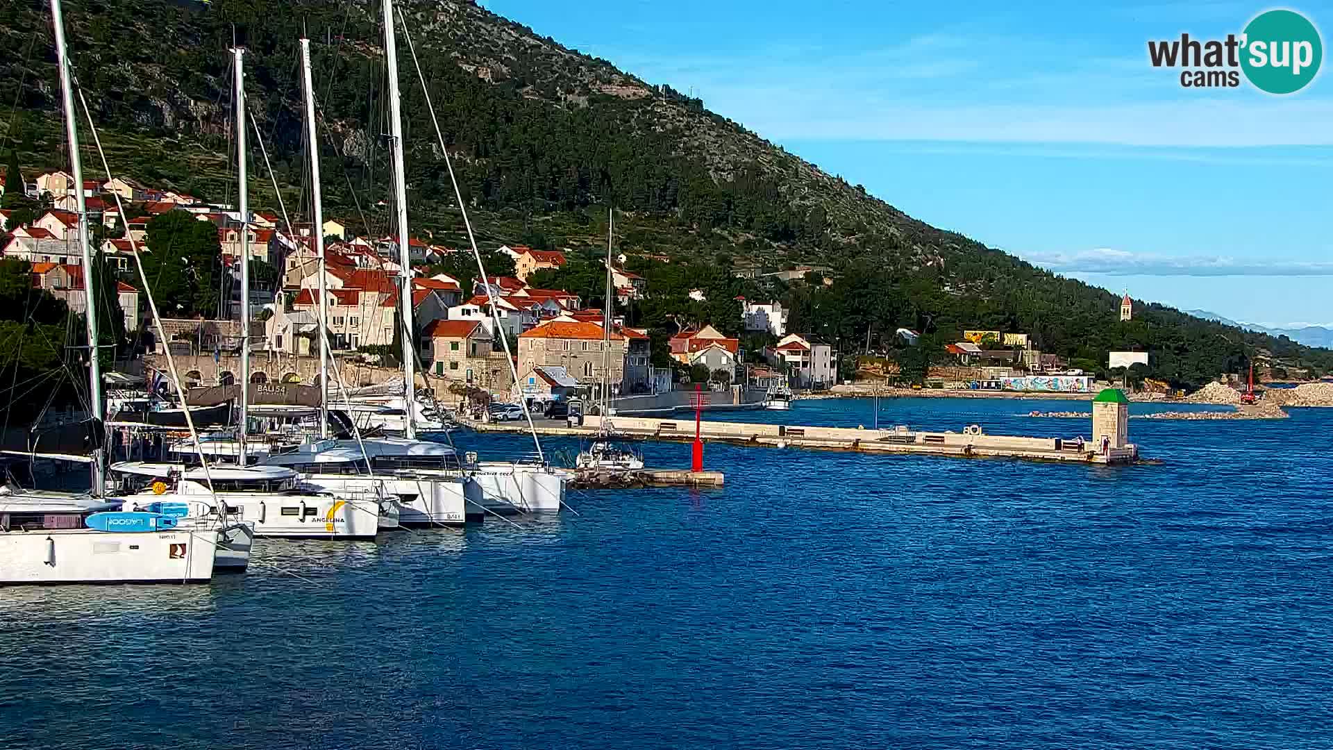 Webcam Bol Town Center & Marina – Live View from Bol, Brač