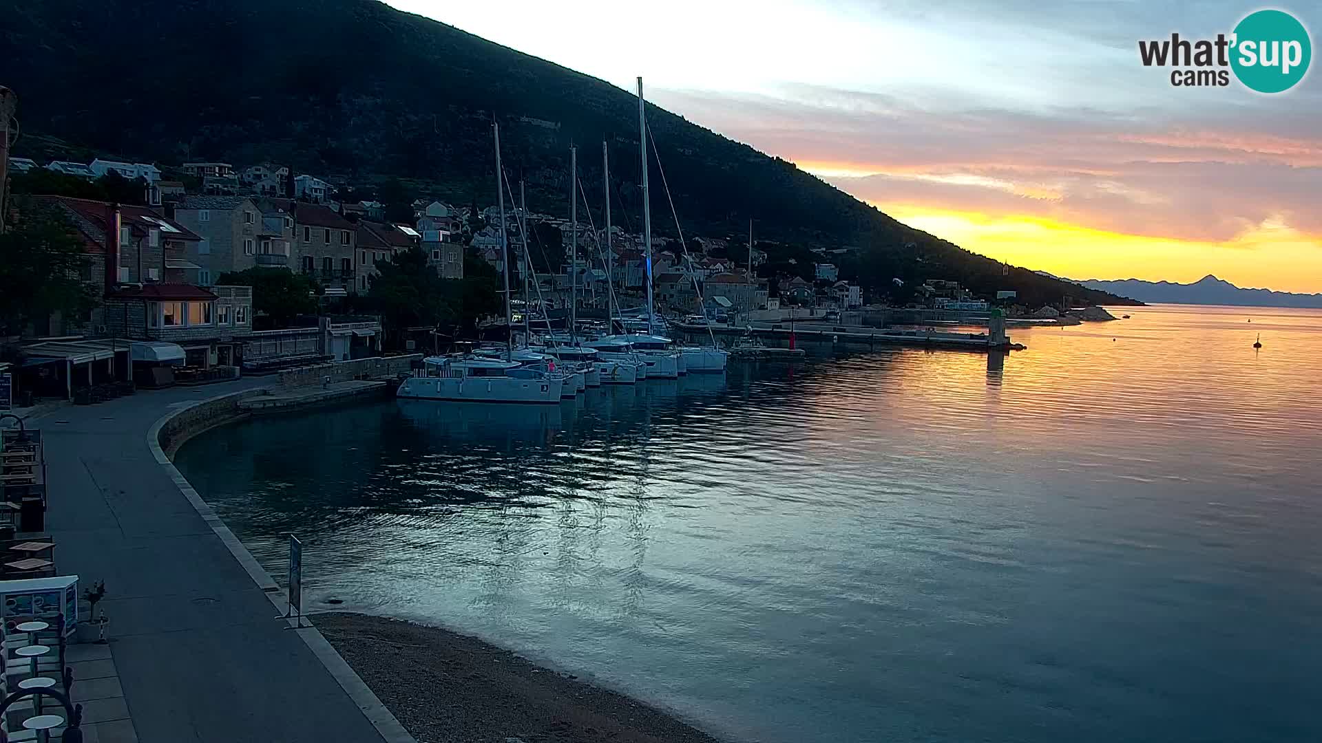 Webcam Bol Town Center & Marina – Live View from Bol, Brač