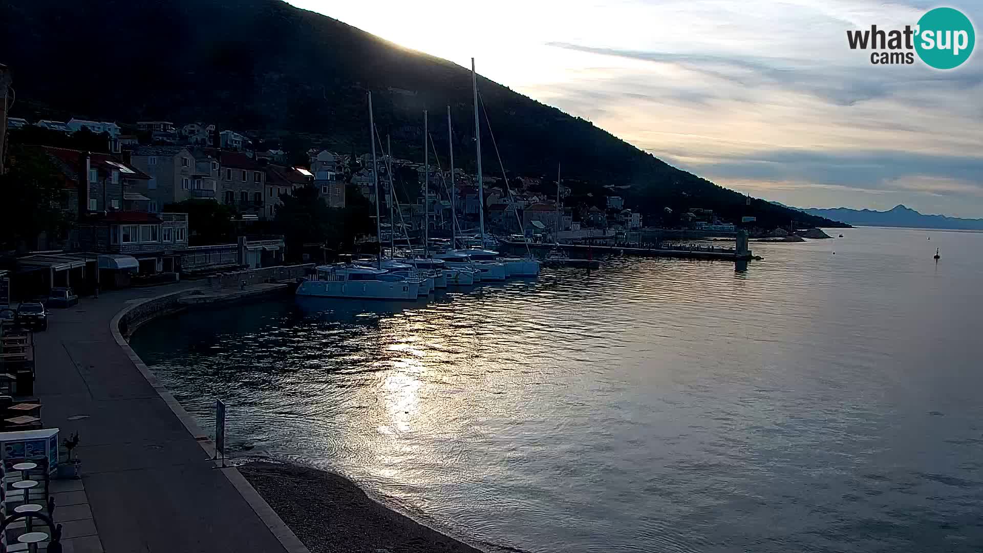 Webcam Bol Town Center & Marina – Live View from Bol, Brač