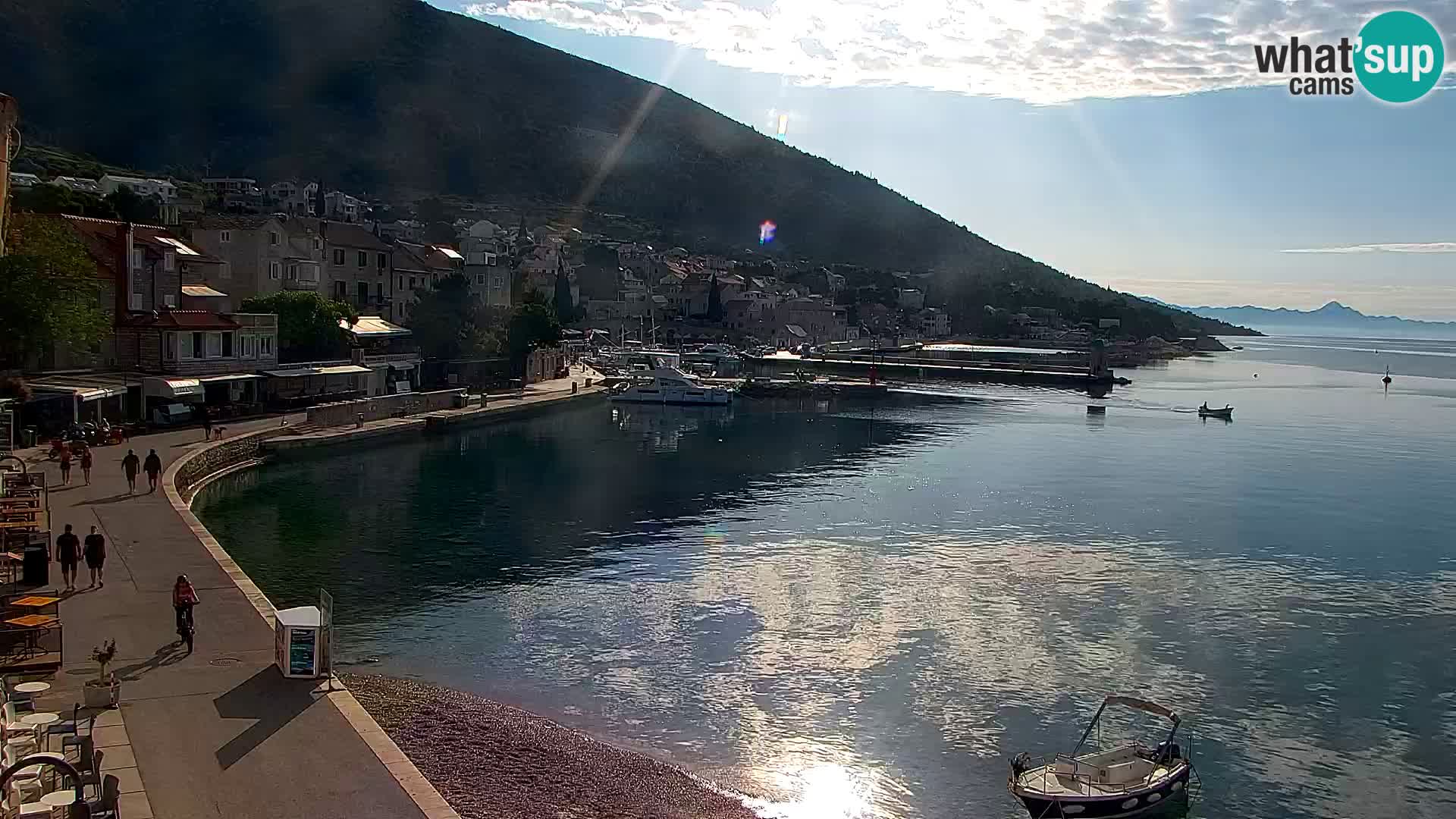 Webcam Bol Hafen & Ortszentrum – Liveblick aus Bol auf der Insel Brač