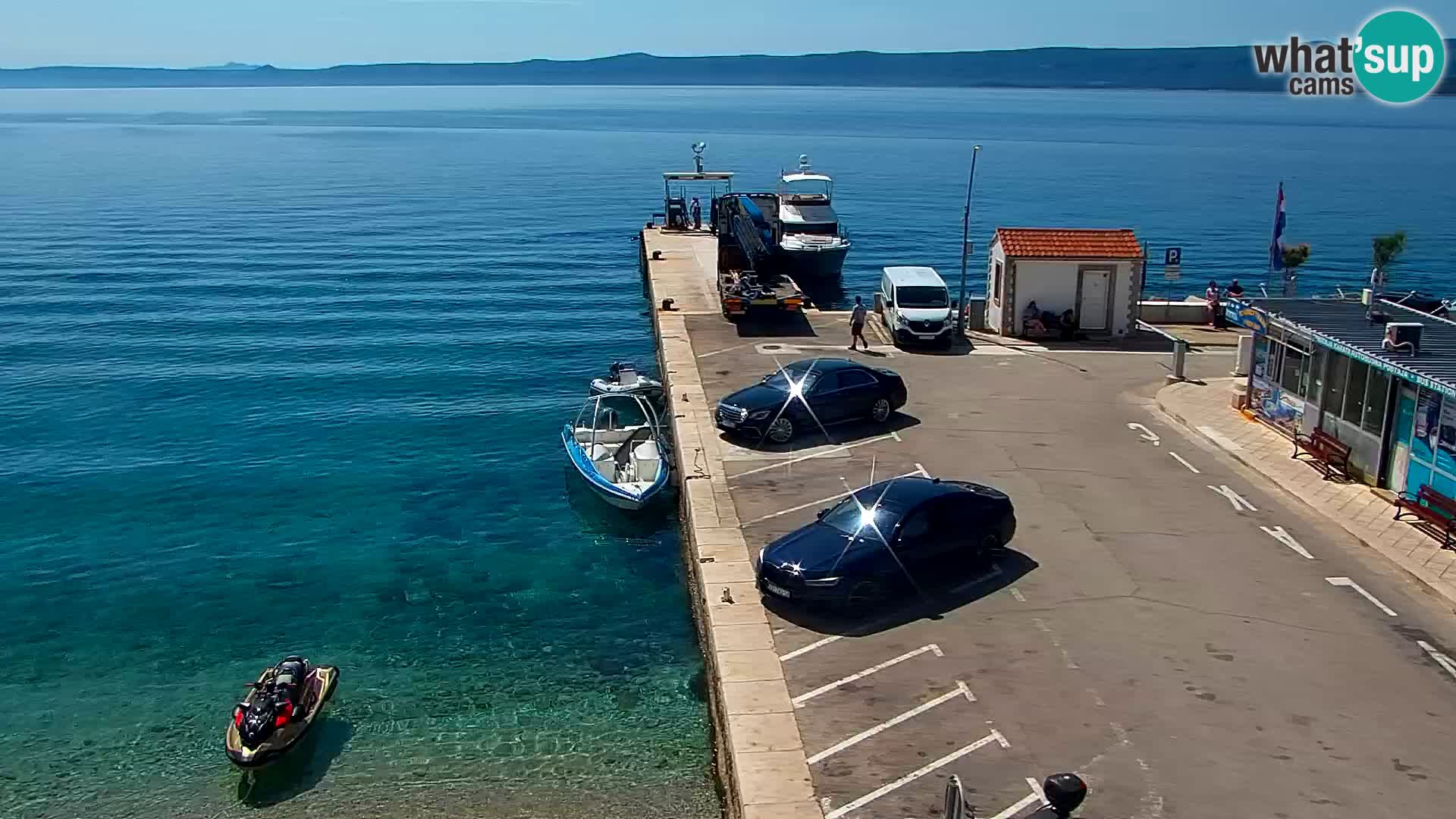 Webcam Bol Hafen & Ortszentrum – Liveblick aus Bol auf der Insel Brač