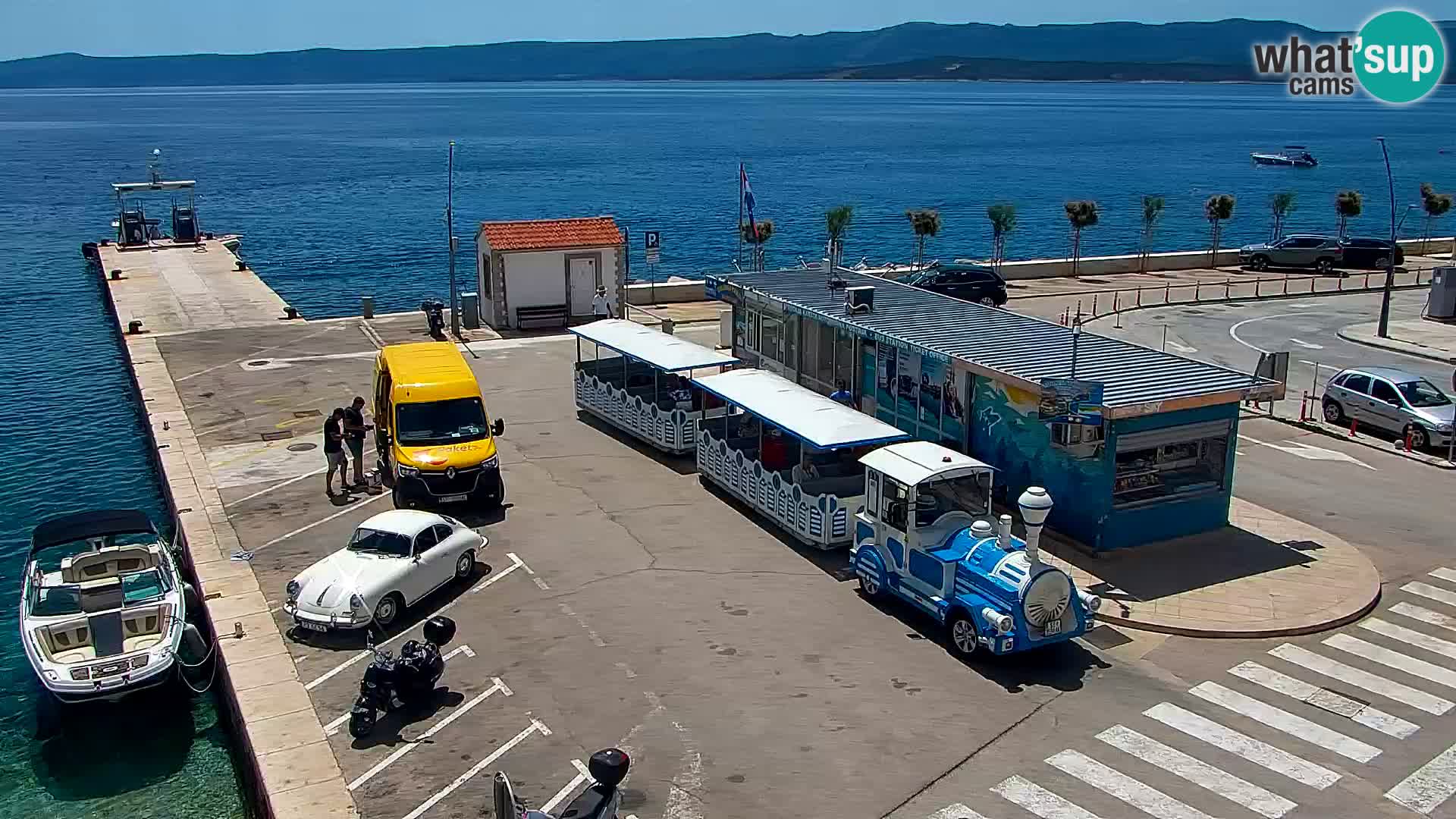 Webcam Bol Centro e Marina – Vista live dal porto di Bol