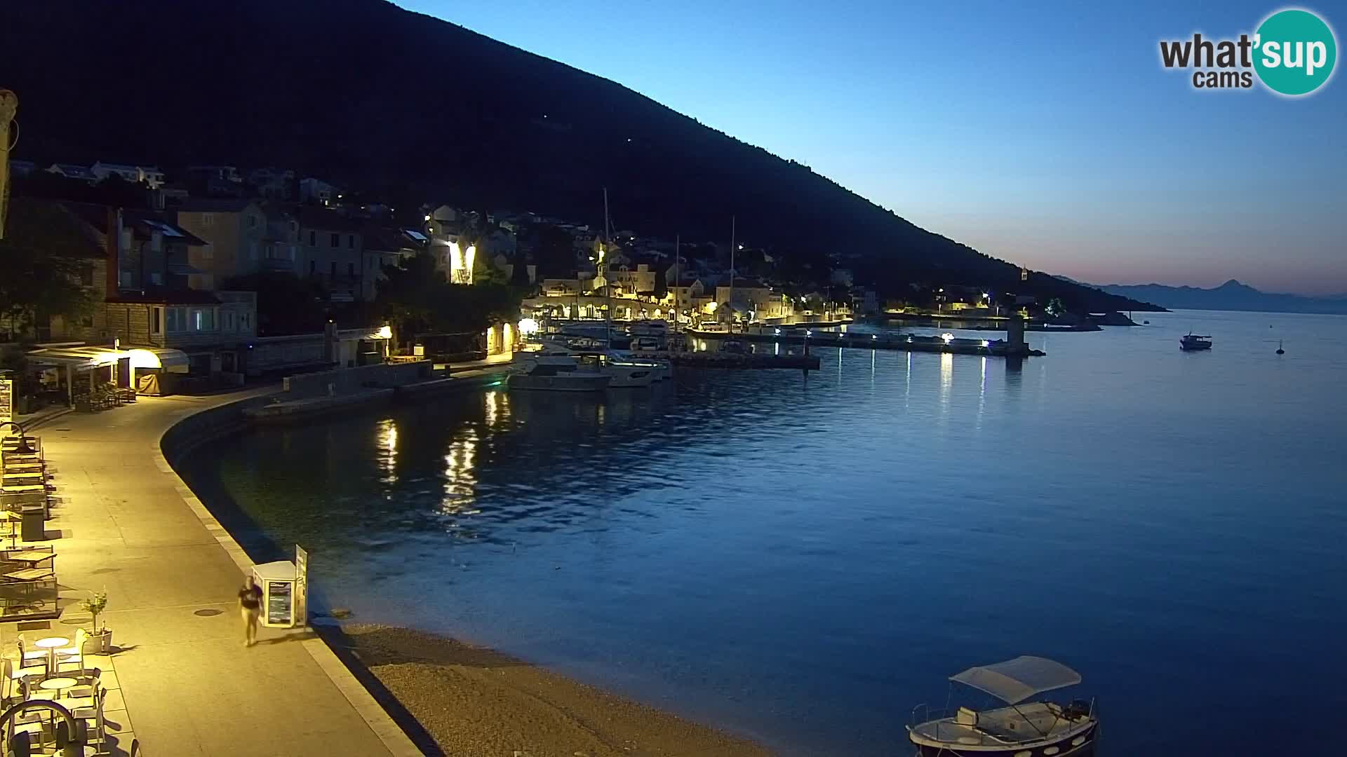 Webcam Bol Centro e Marina – Vista live dal porto di Bol