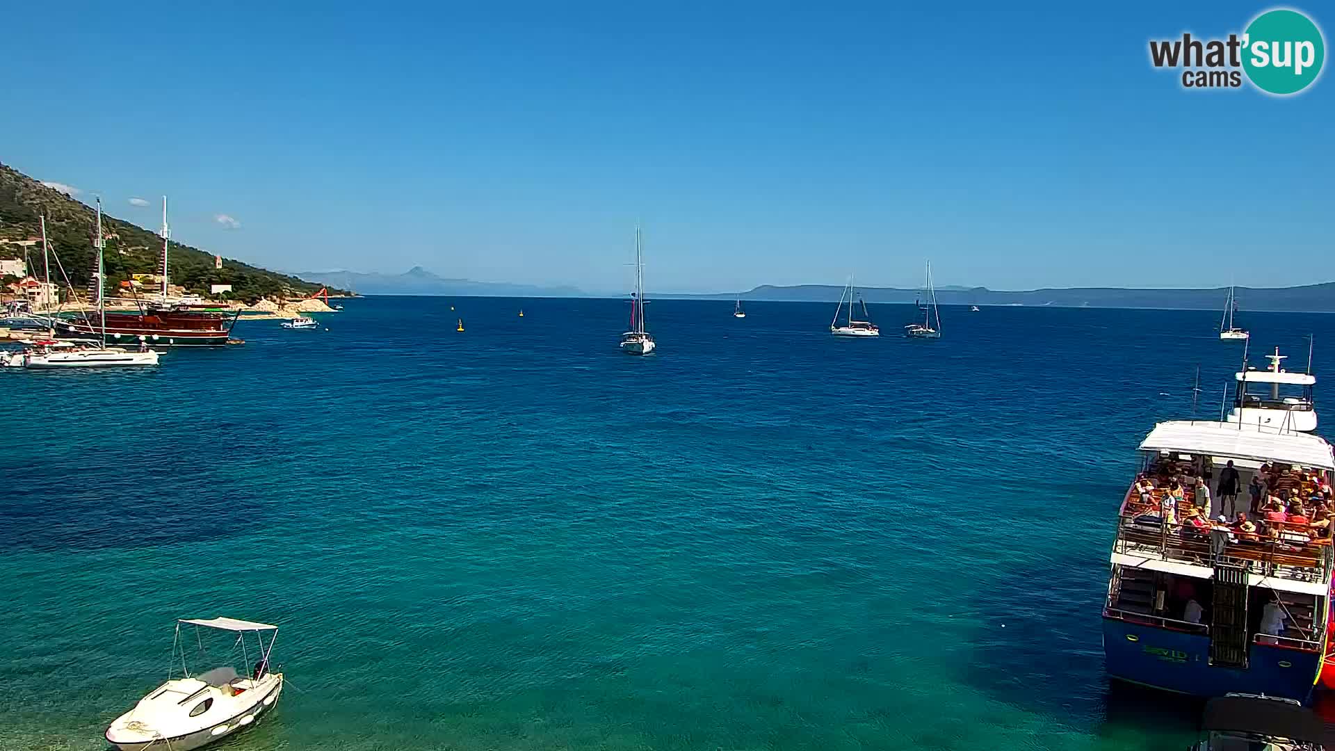 Webcam Bol Town Center & Marina – Live View from Bol, Brač