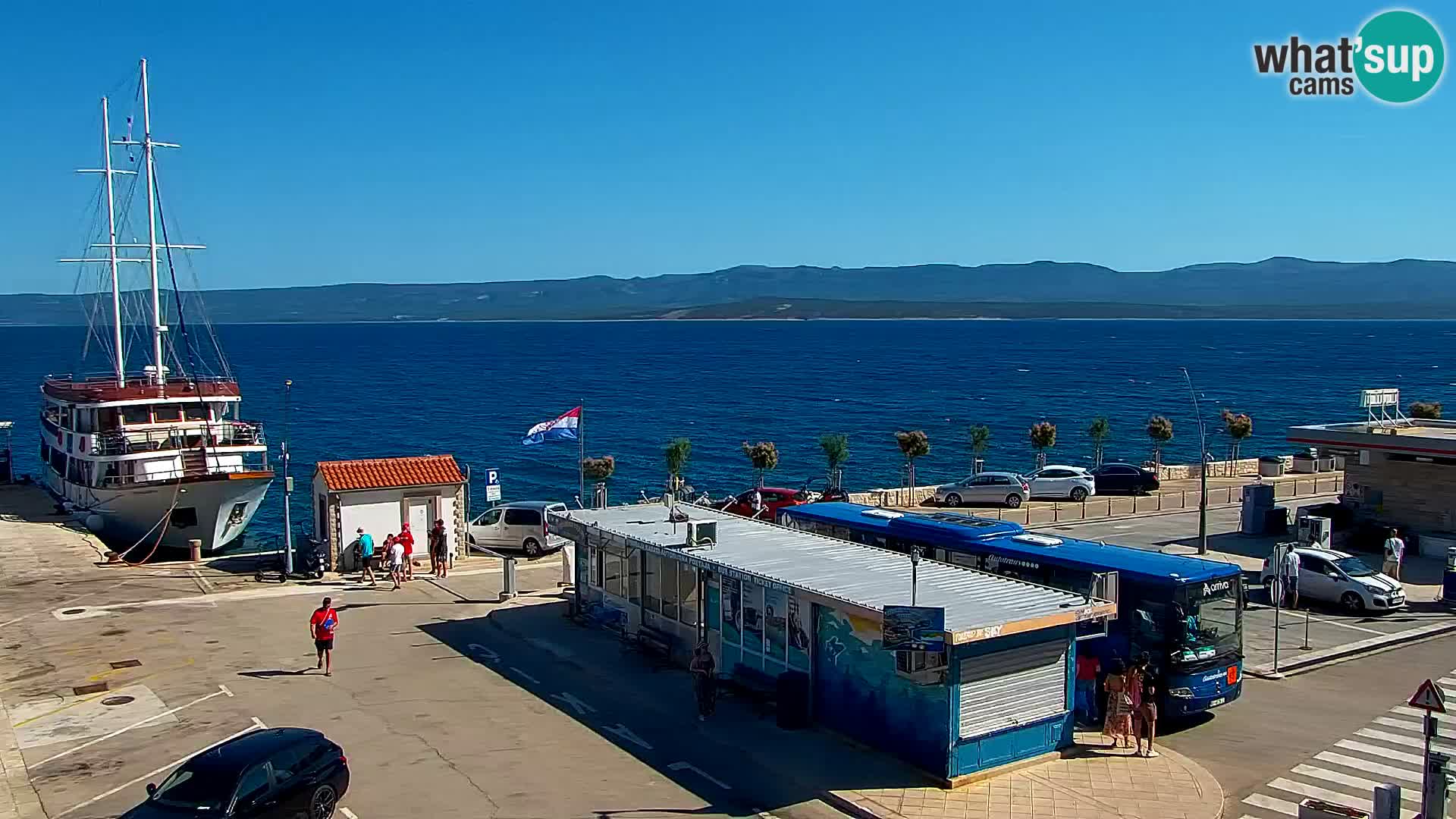Webcam Bol Town Center & Marina – Live View from Bol, Brač