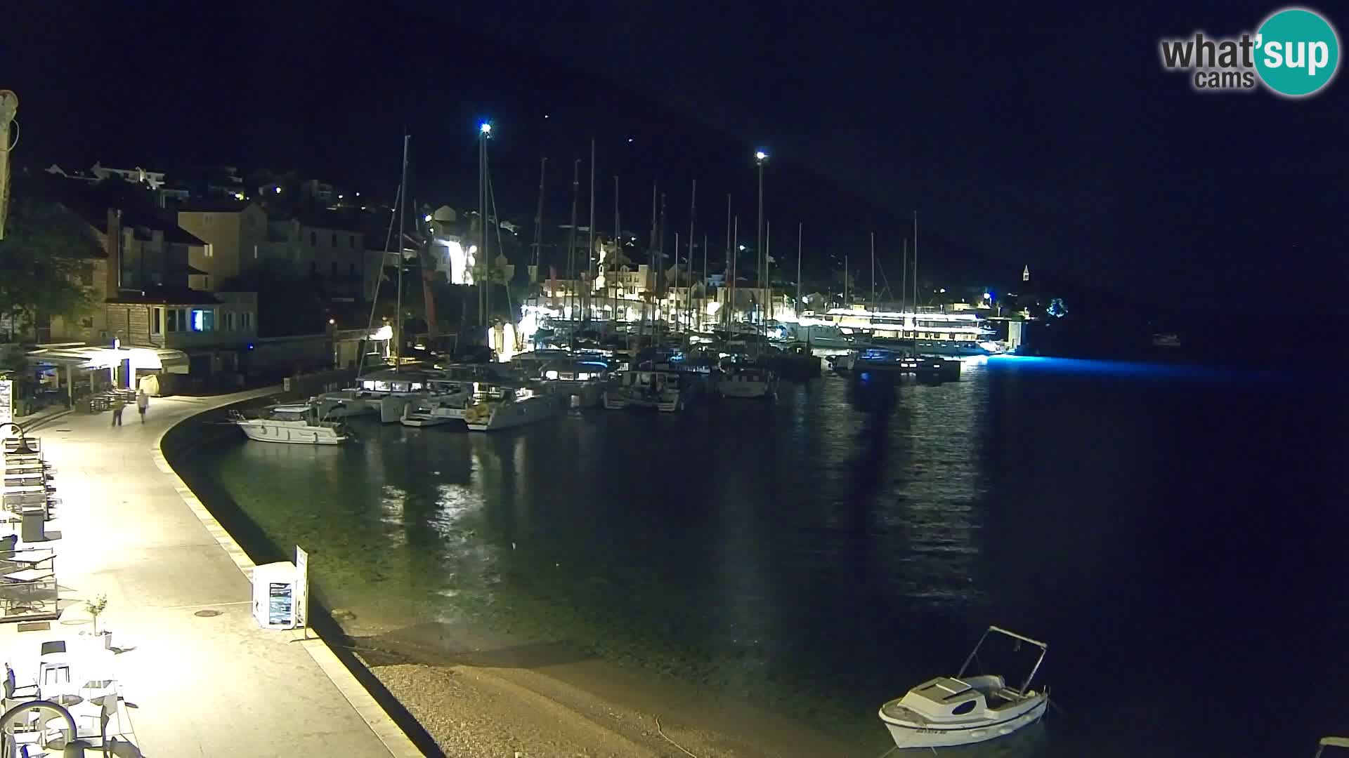 Webcam Bol Centro e Marina – Vista live dal porto di Bol