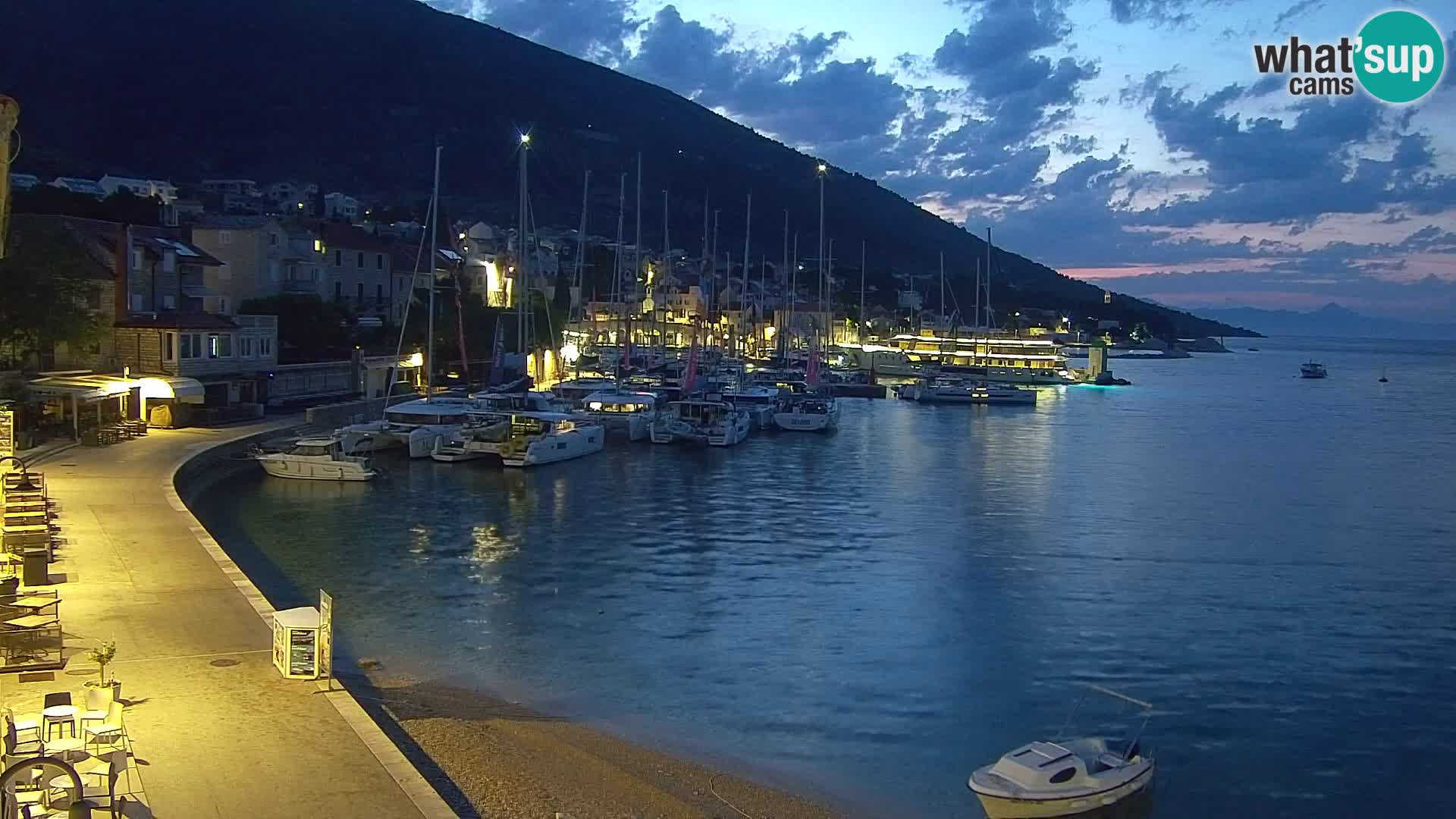 Webcam Bol Town Center & Marina – Live View from Bol, Brač