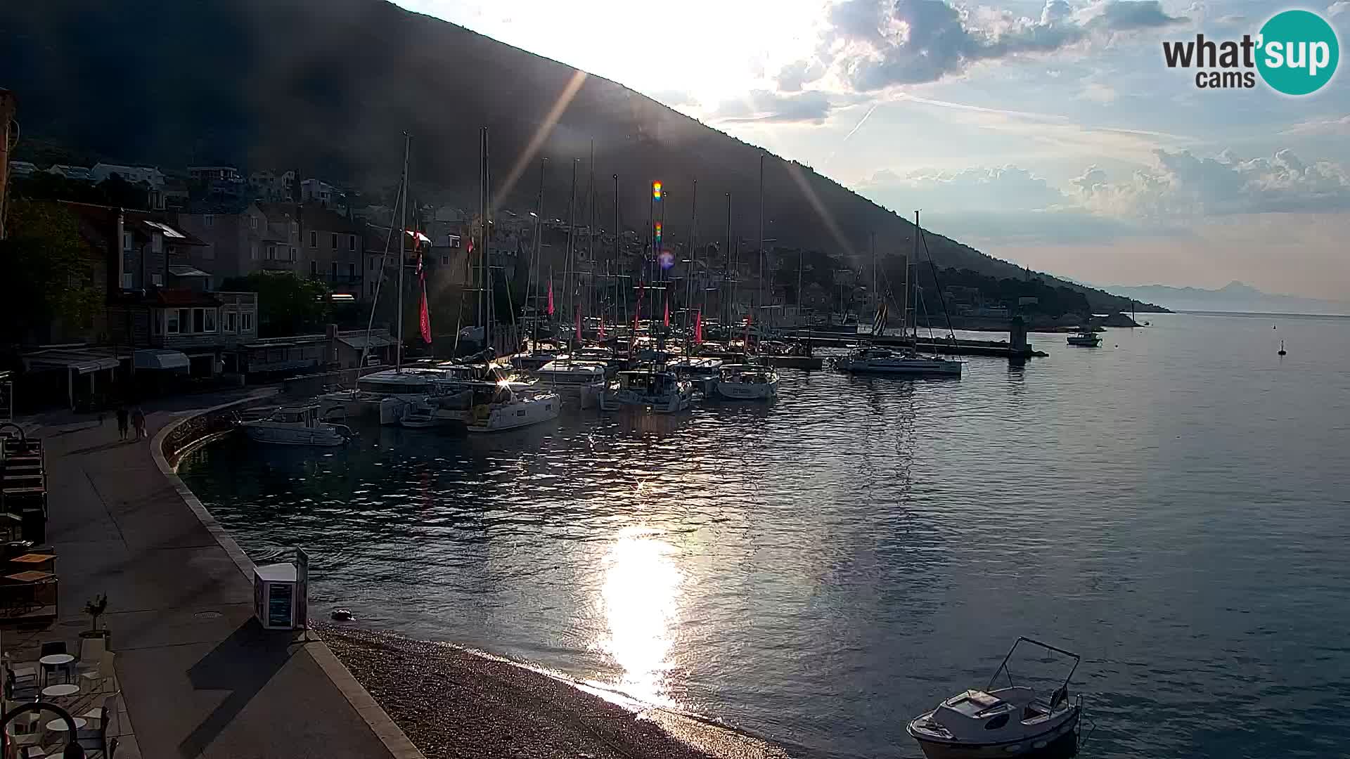 Webcam Bol Hafen & Ortszentrum – Liveblick aus Bol auf der Insel Brač