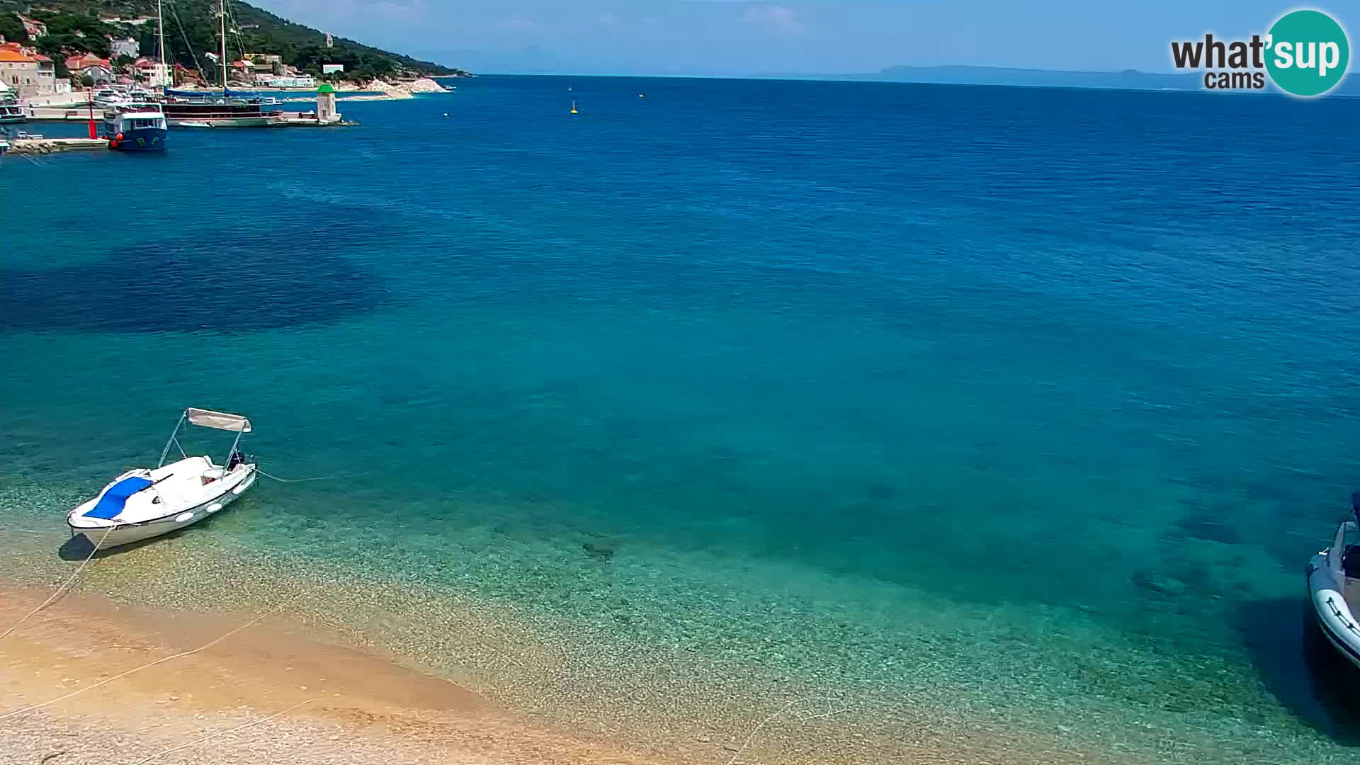 Webcam Bol Hafen & Ortszentrum – Liveblick aus Bol auf der Insel Brač