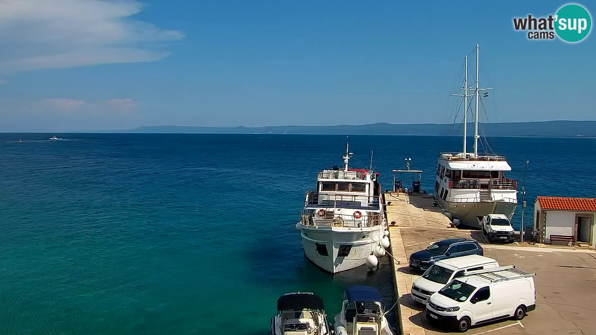 Webcam Bol Hafen & Ortszentrum – Liveblick aus Bol auf der Insel Brač