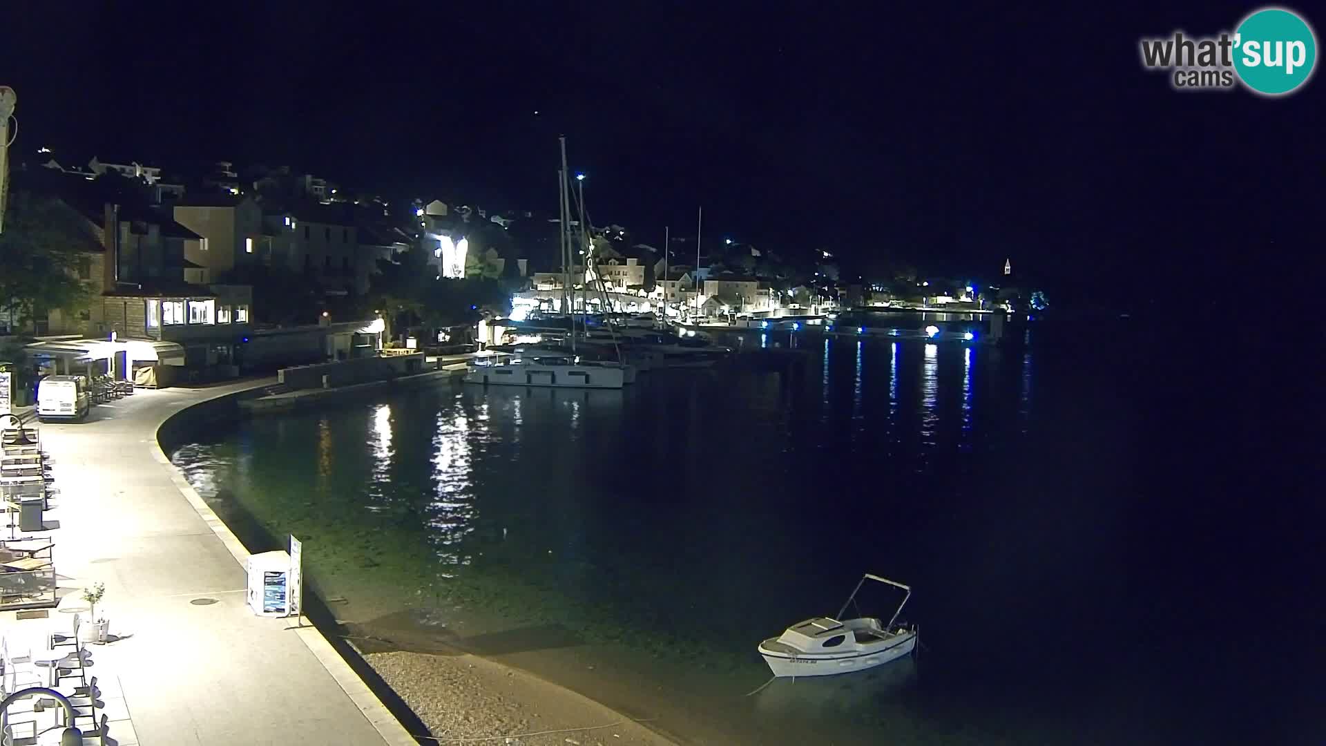 Webcam Bol Hafen & Ortszentrum – Liveblick aus Bol auf der Insel Brač