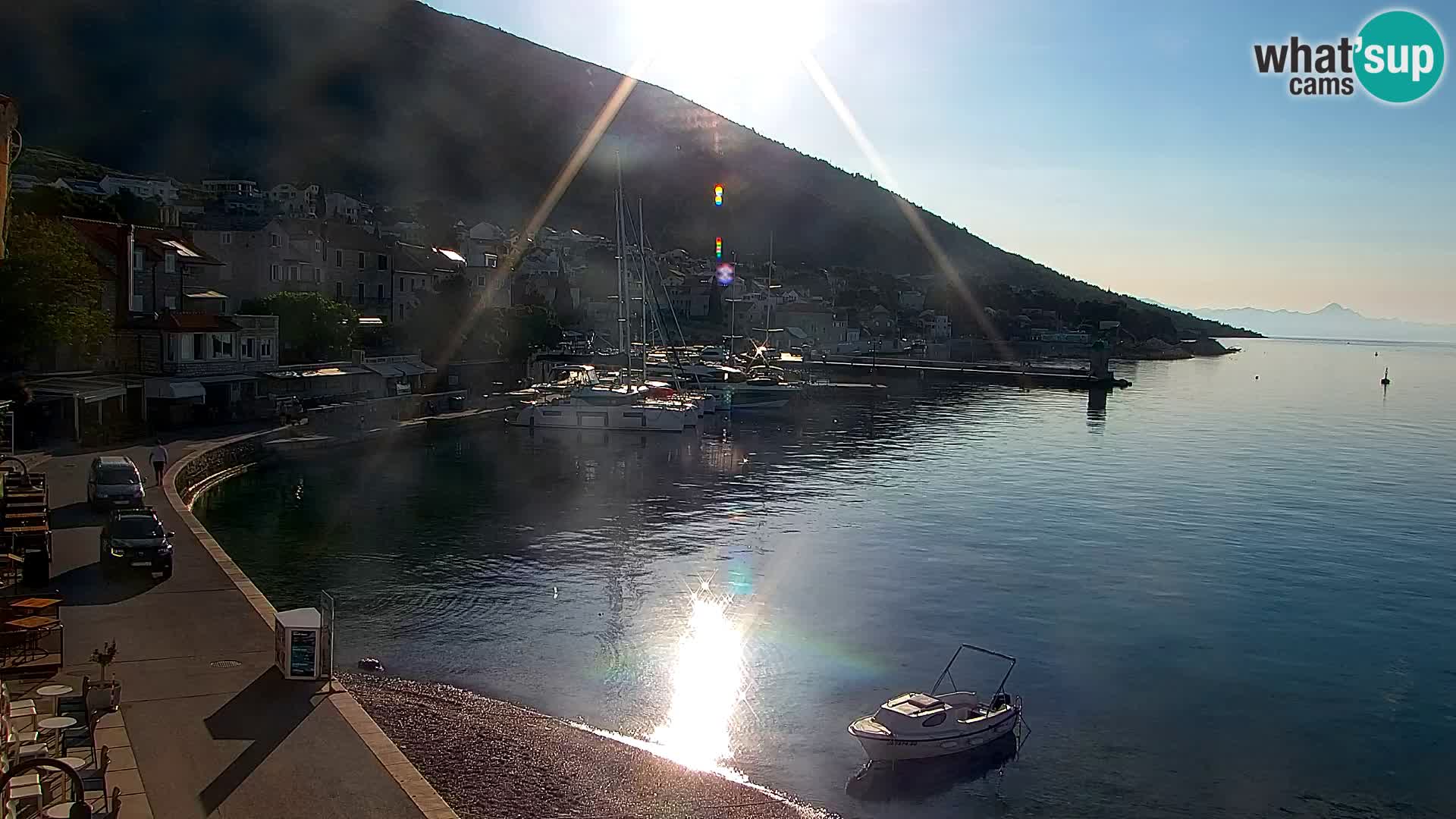 Webcam Bol Town Center & Marina – Live View from Bol, Brač