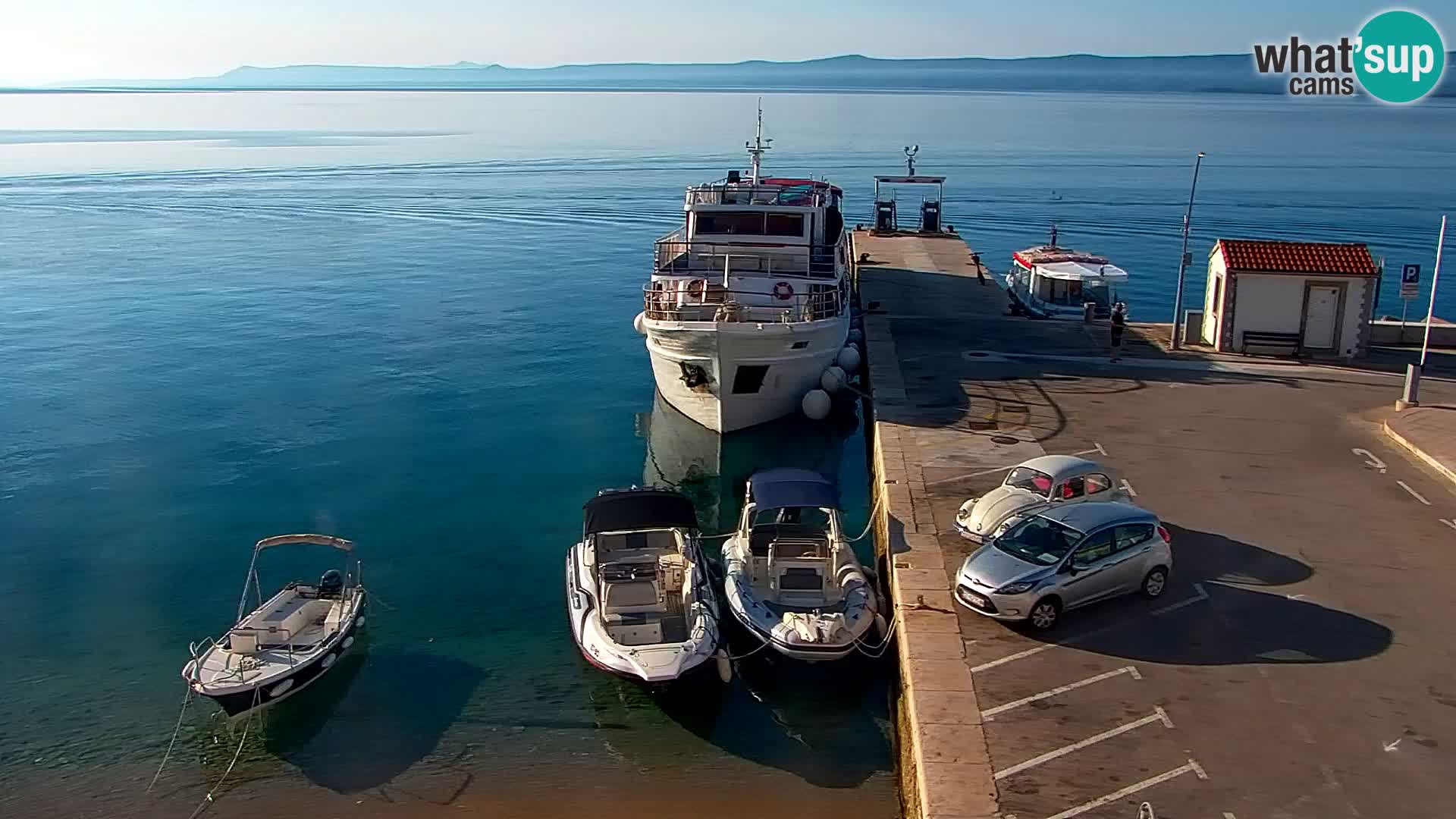 Webcam Bol Town Center & Marina – Live View from Bol, Brač