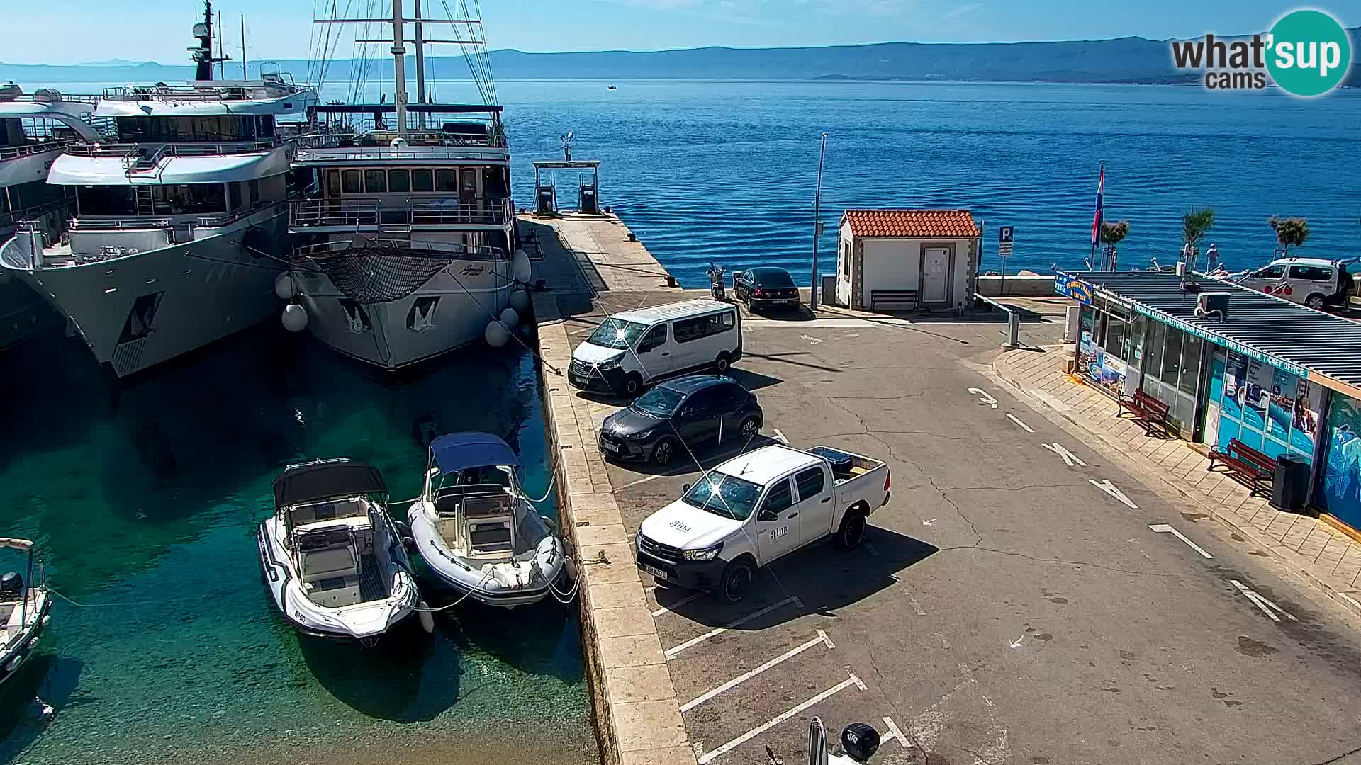 Webcam Bol Town Center & Marina – Live View from Bol, Brač