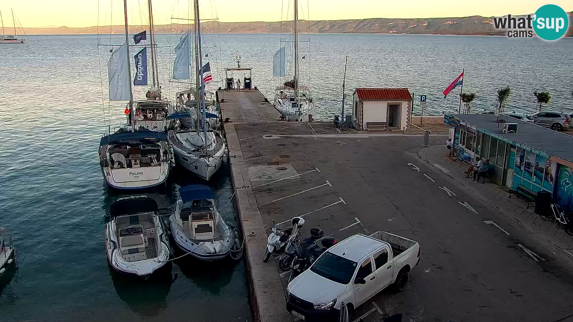 Webcam Bol Hafen & Ortszentrum – Liveblick aus Bol auf der Insel Brač