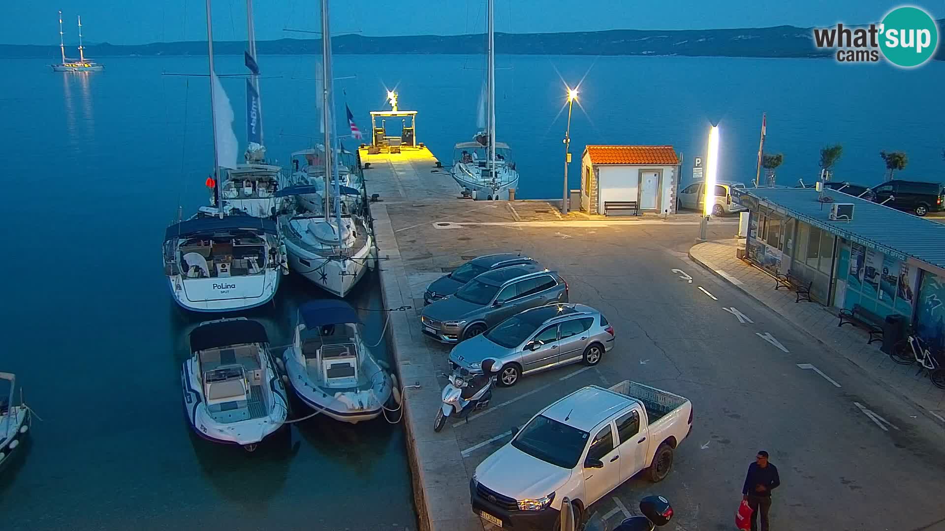 Webcam Bol Town Center & Marina – Live View from Bol, Brač