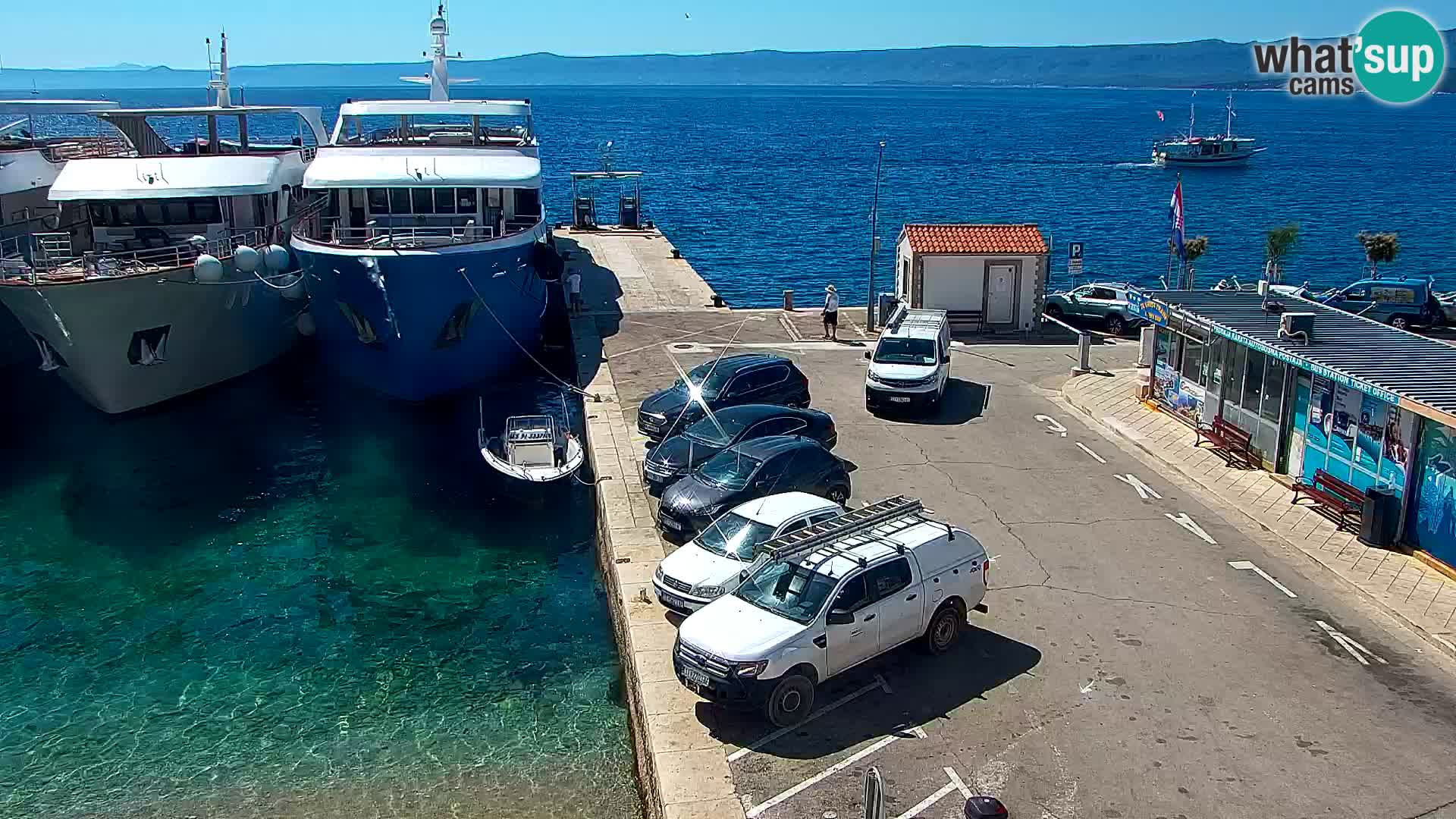 Webcam Bol Town Center & Marina – Live View from Bol, Brač