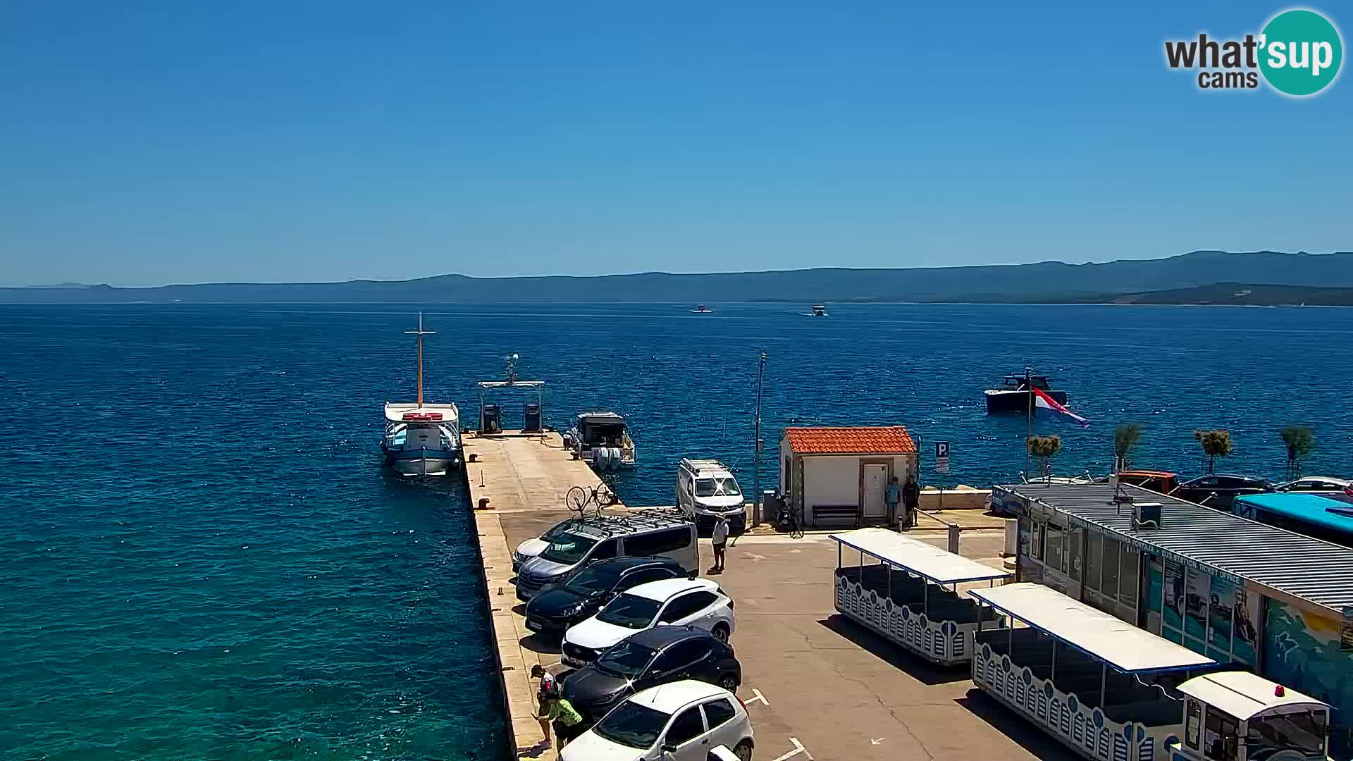 Webcam Bol Hafen & Ortszentrum – Liveblick aus Bol auf der Insel Brač